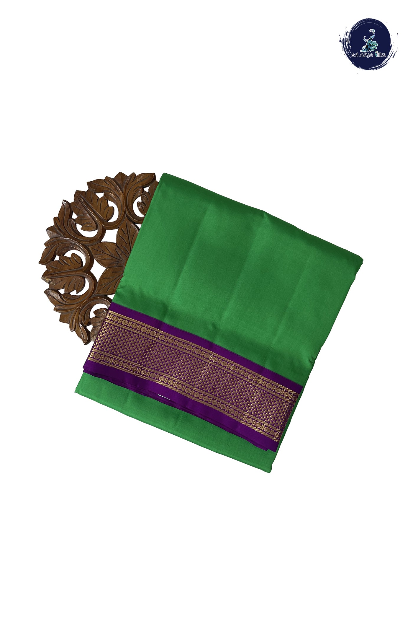 Green Madisar 10 Yards Silk Saree With Plain Pattern