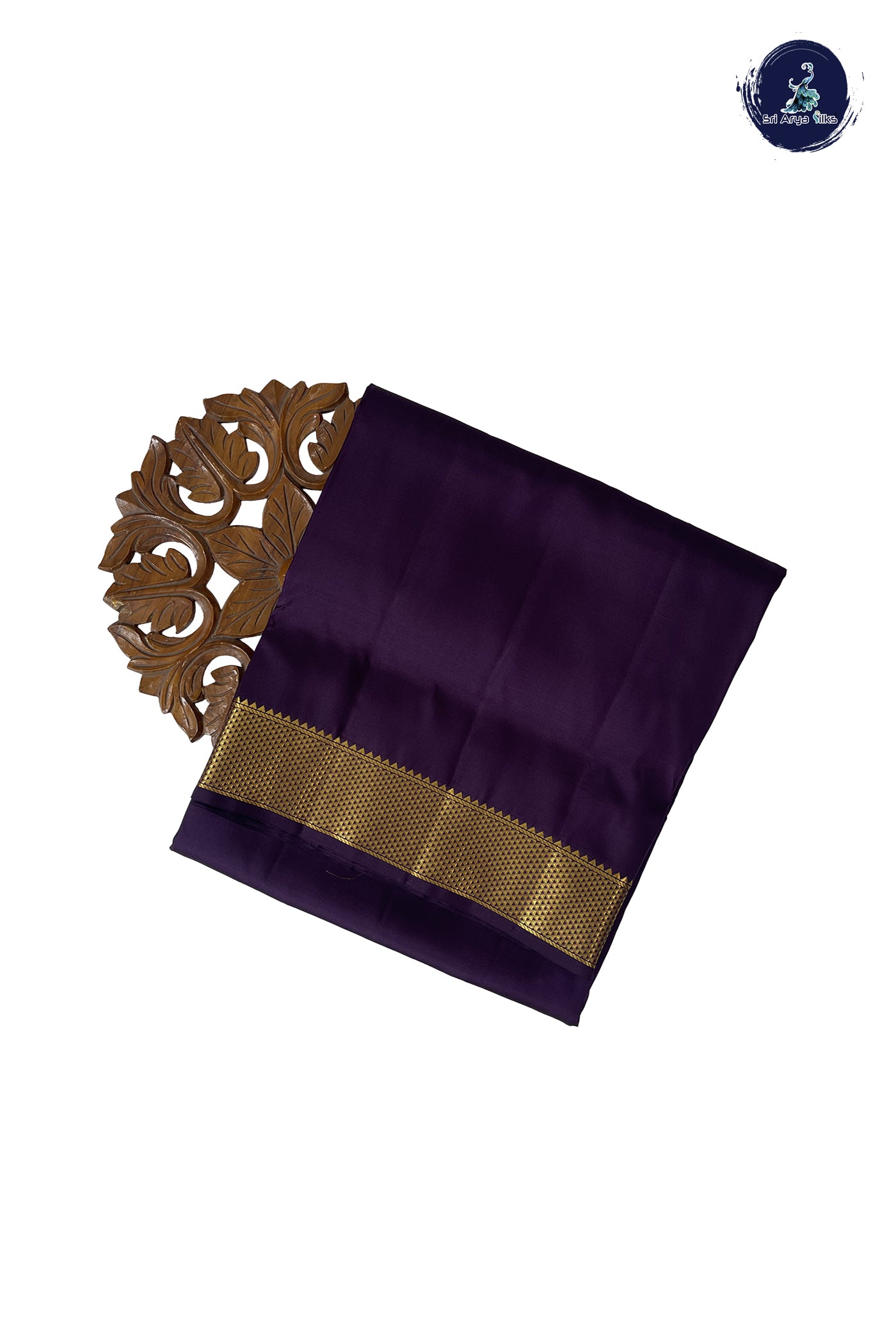 Jamun Madisar 10 Yards Silk Saree With Plain Pattern