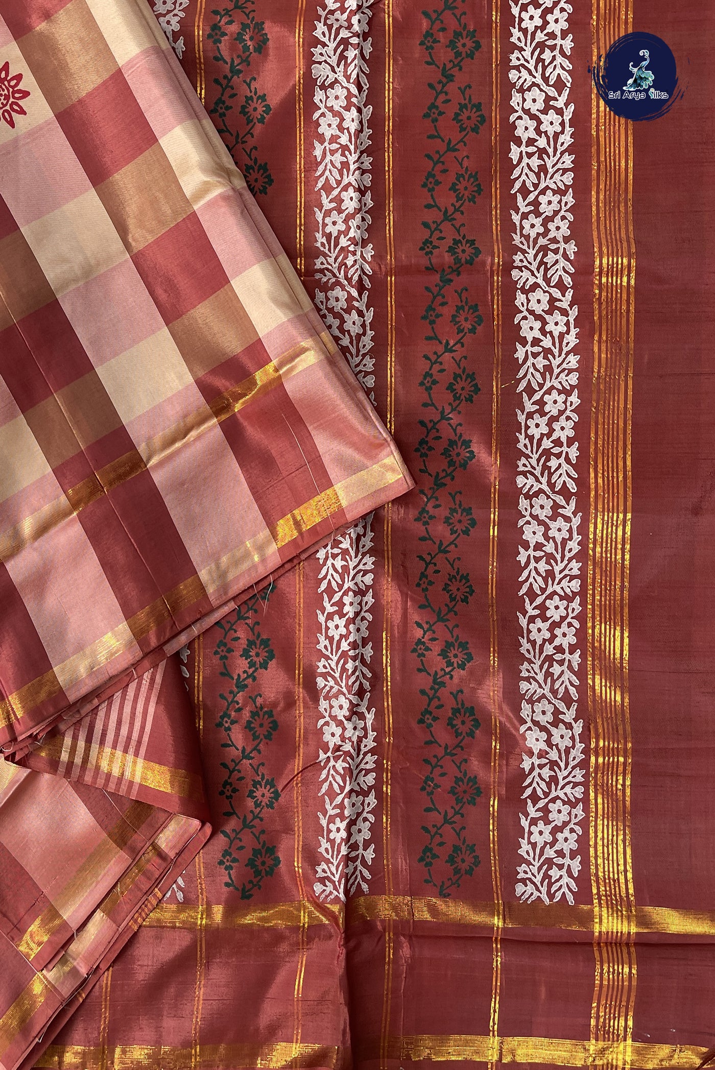 Multi Colour Vaazhainaar Pattu Madisar Silk Saree With Paalum Pazham Kattam Pattern