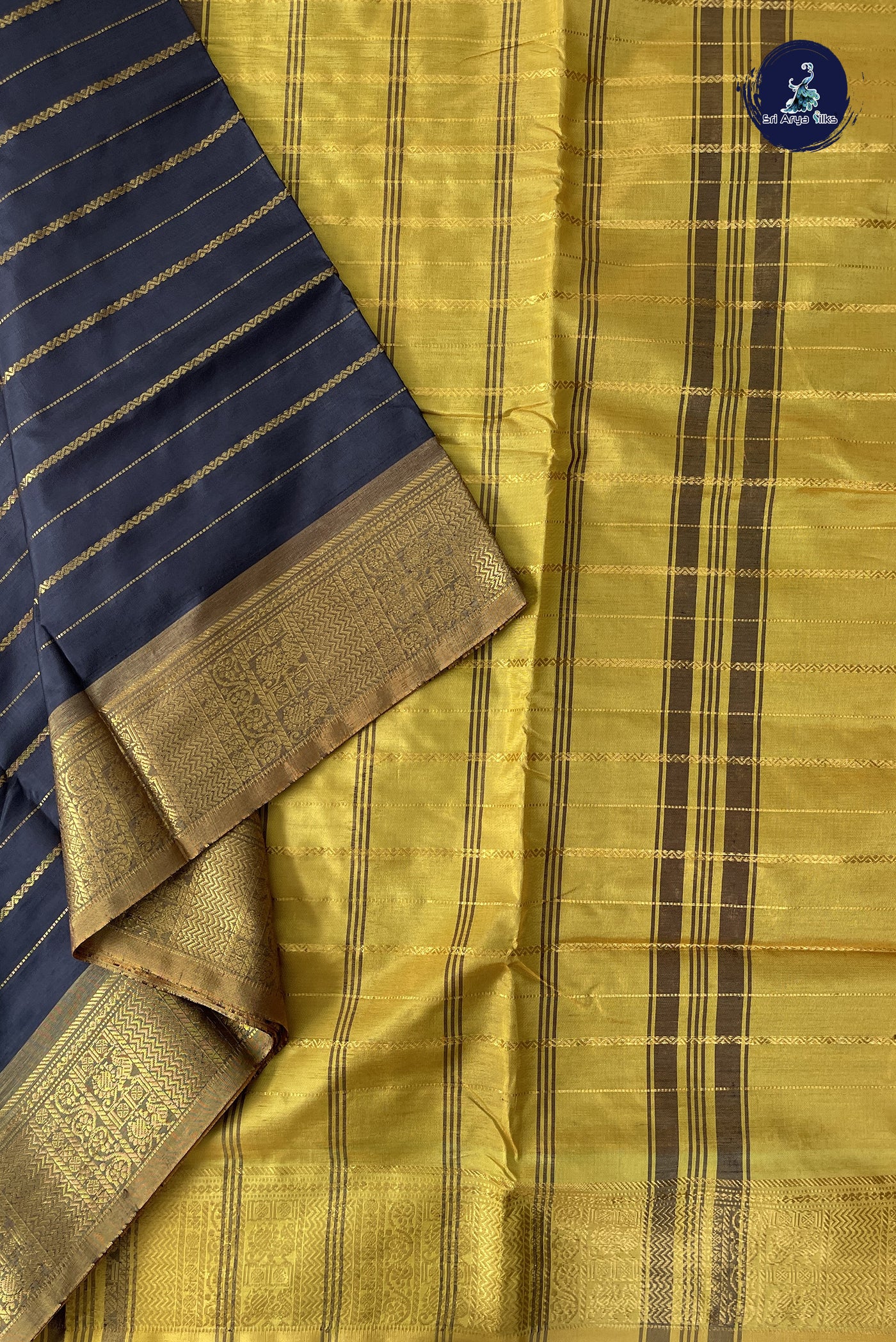 Brown Vaazhainaar Pattu Madisar Silk Saree With Veldhari Stripes Pattern