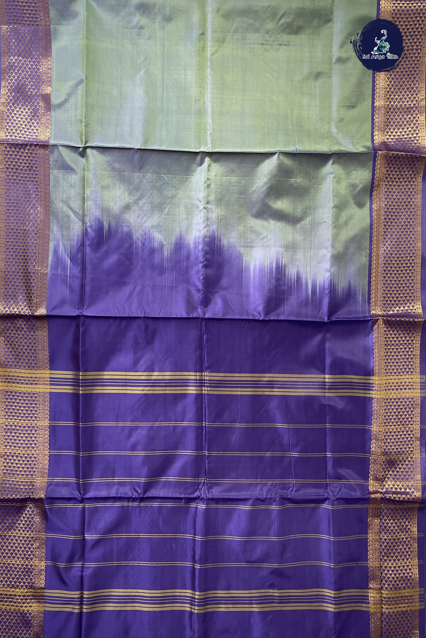 Greenish Grey Vaazhainaar Pattu Madisar Silk Saree With Plain Pattern