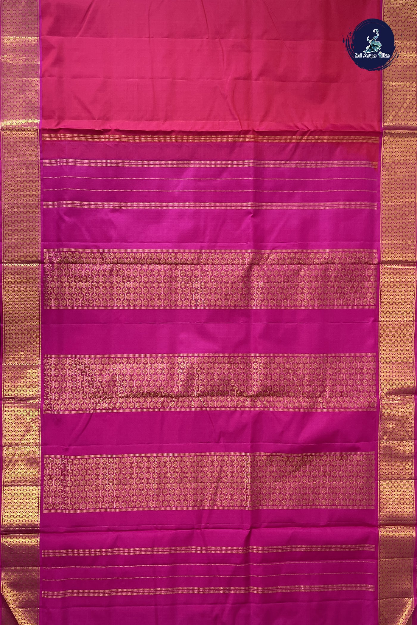 Pink Madisar 10 Yards Silk Saree With Plain Pattern
