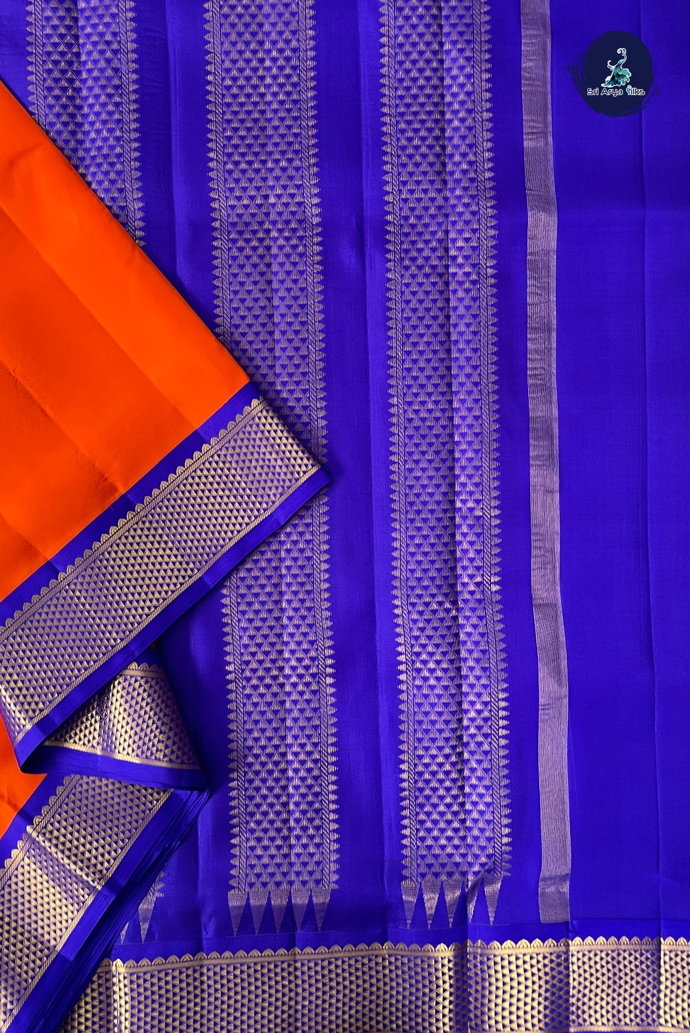 Orange Madisar 10 Yards Silk Saree With Plain Pattern