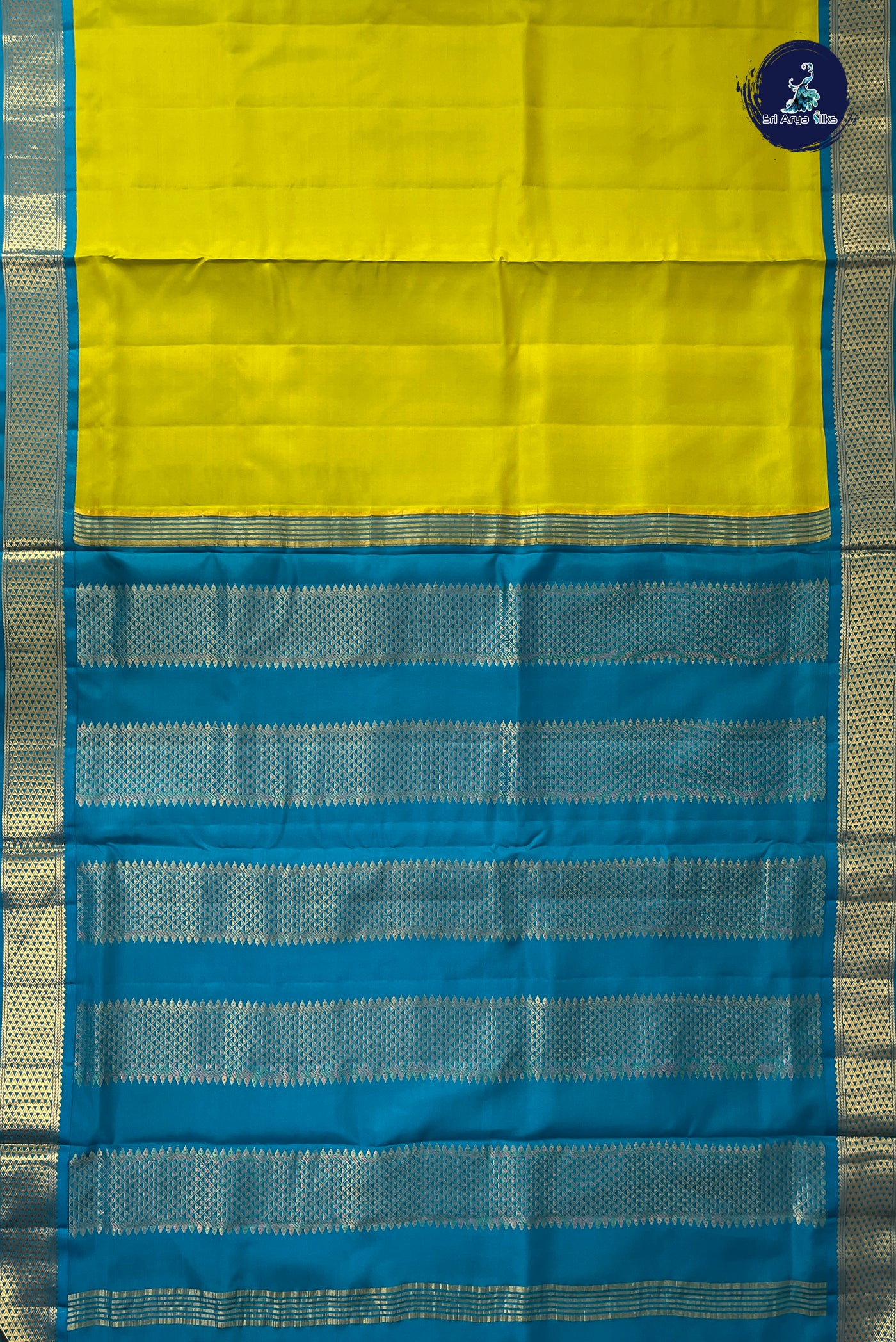 Lime Green Madisar 10 Yards Silk Saree With Plain Pattern