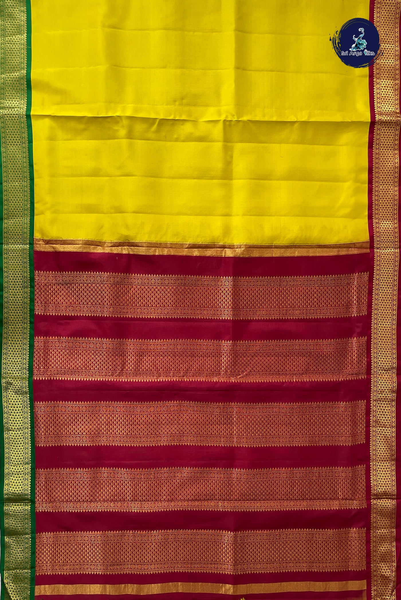 Lemon Yellow Madisar 10 Yards Silk Saree With Plain Pattern