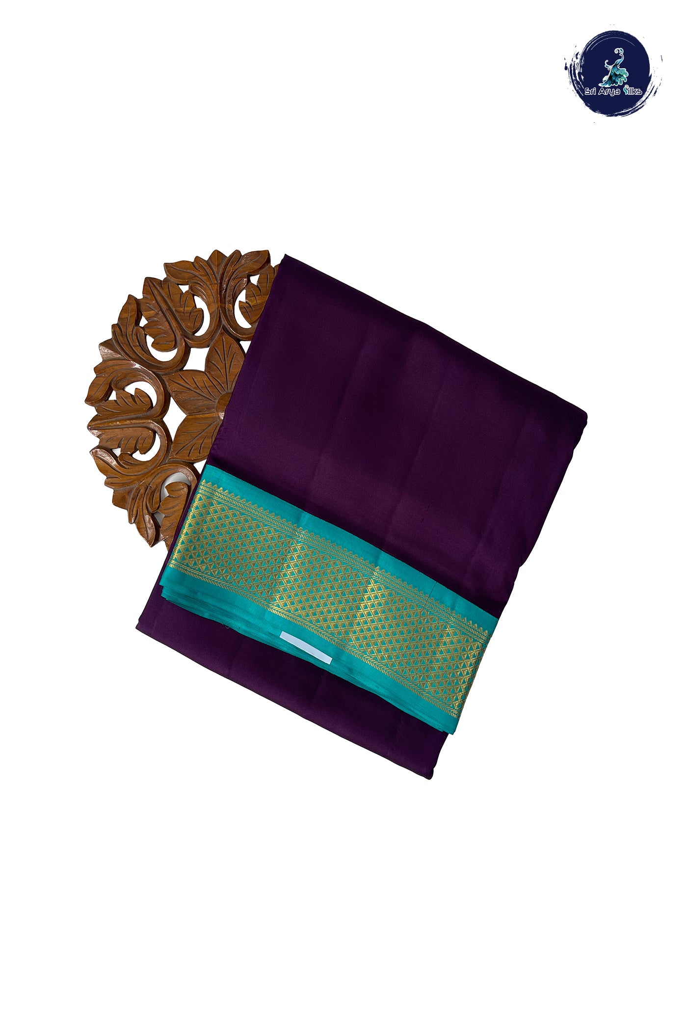 Jamun Madisar 10 Yards Silk Saree With Plain Pattern