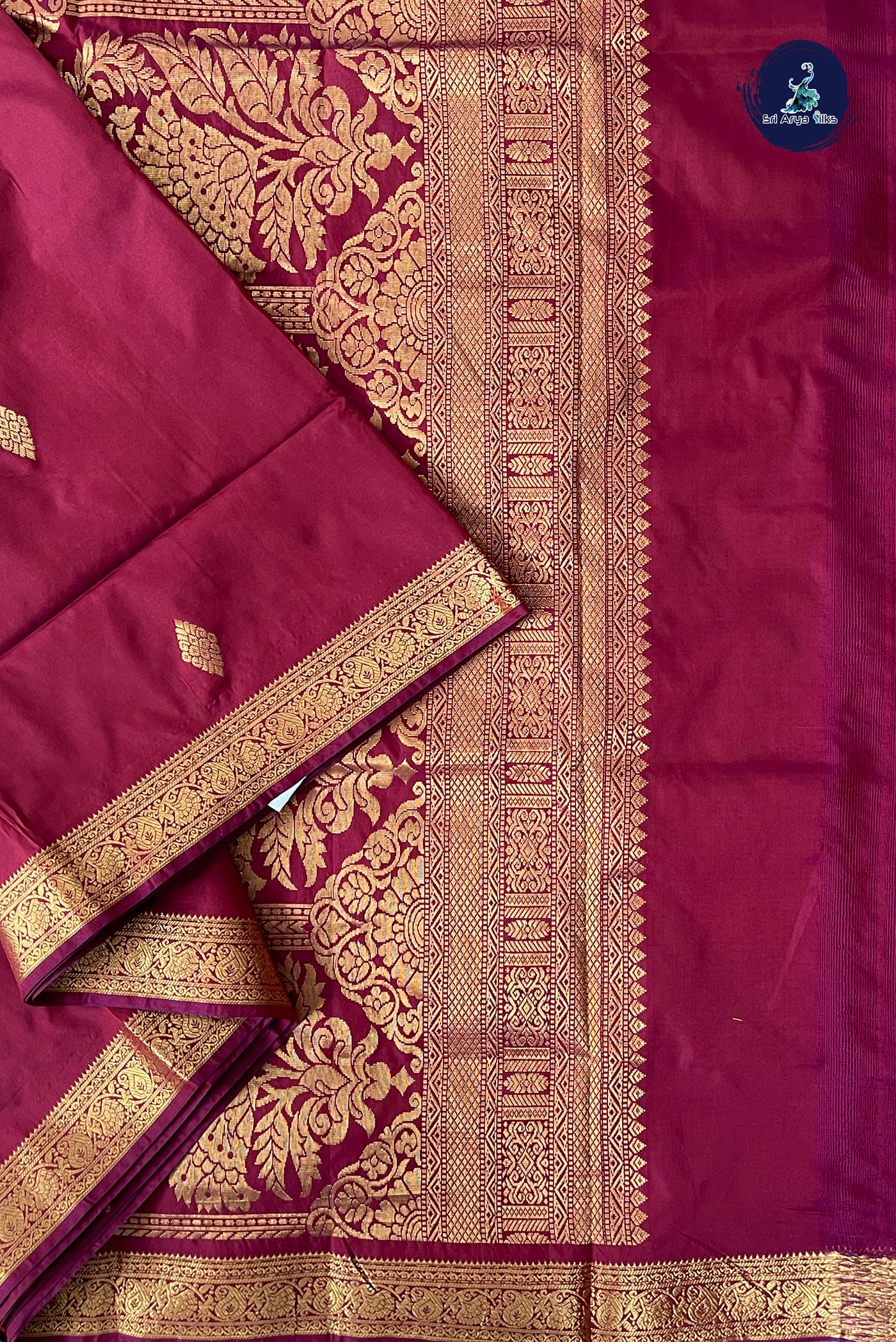 Arakku Madisar Semi Silk Saree With Zari Buttas Pattern