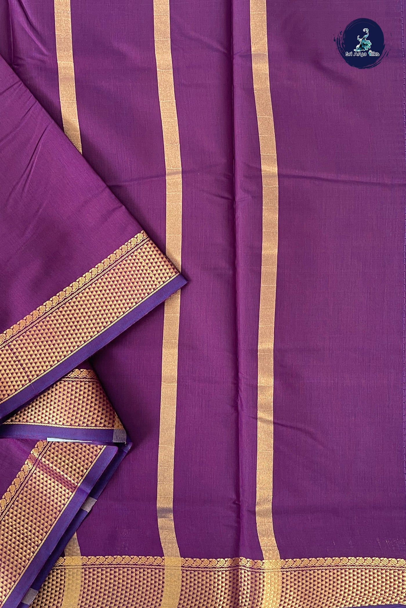 Jamun Madisar Semi Silk Cotton Saree With Plain Pattern