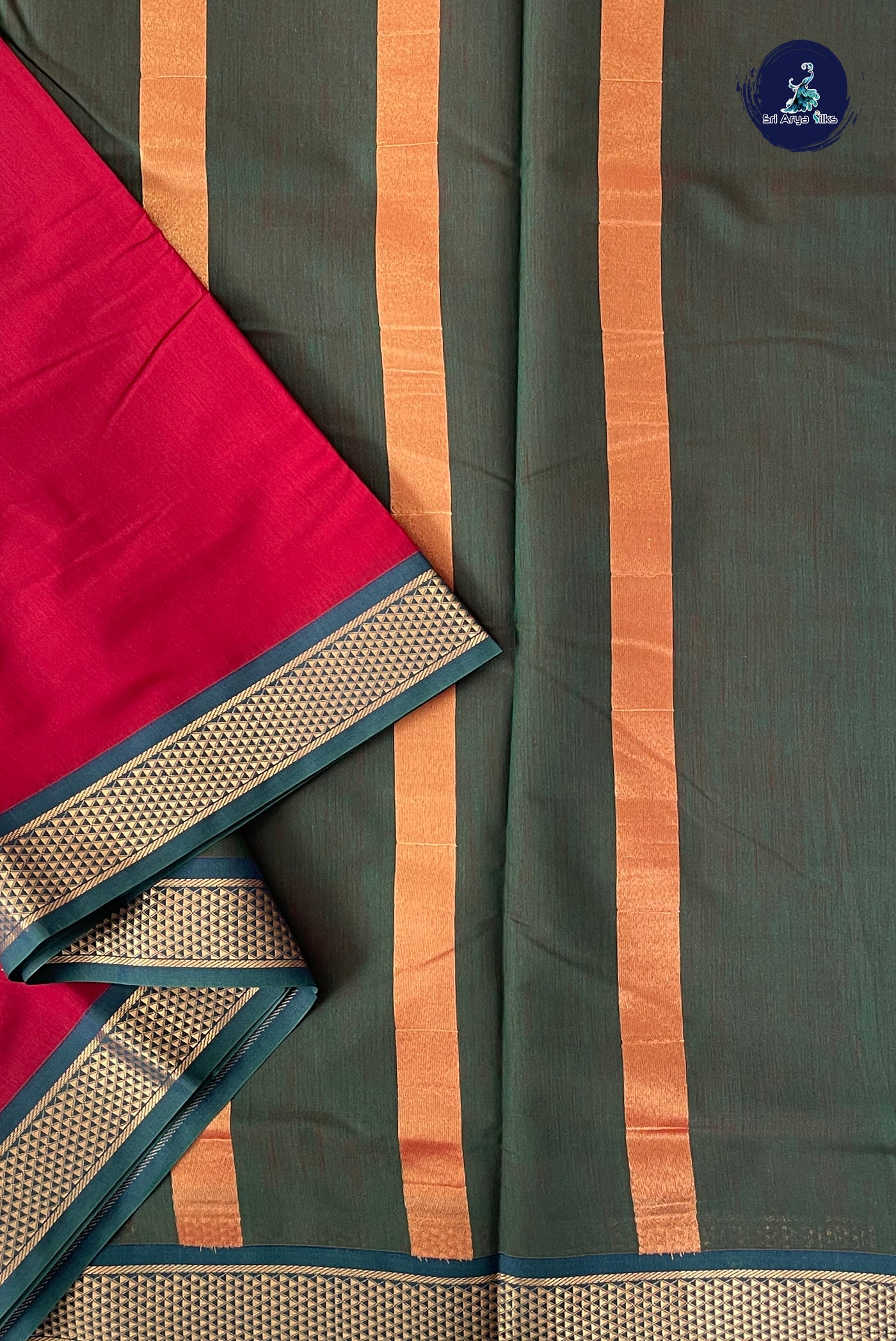 Maroon Madisar Semi Silk Cotton Saree With Plain Pattern