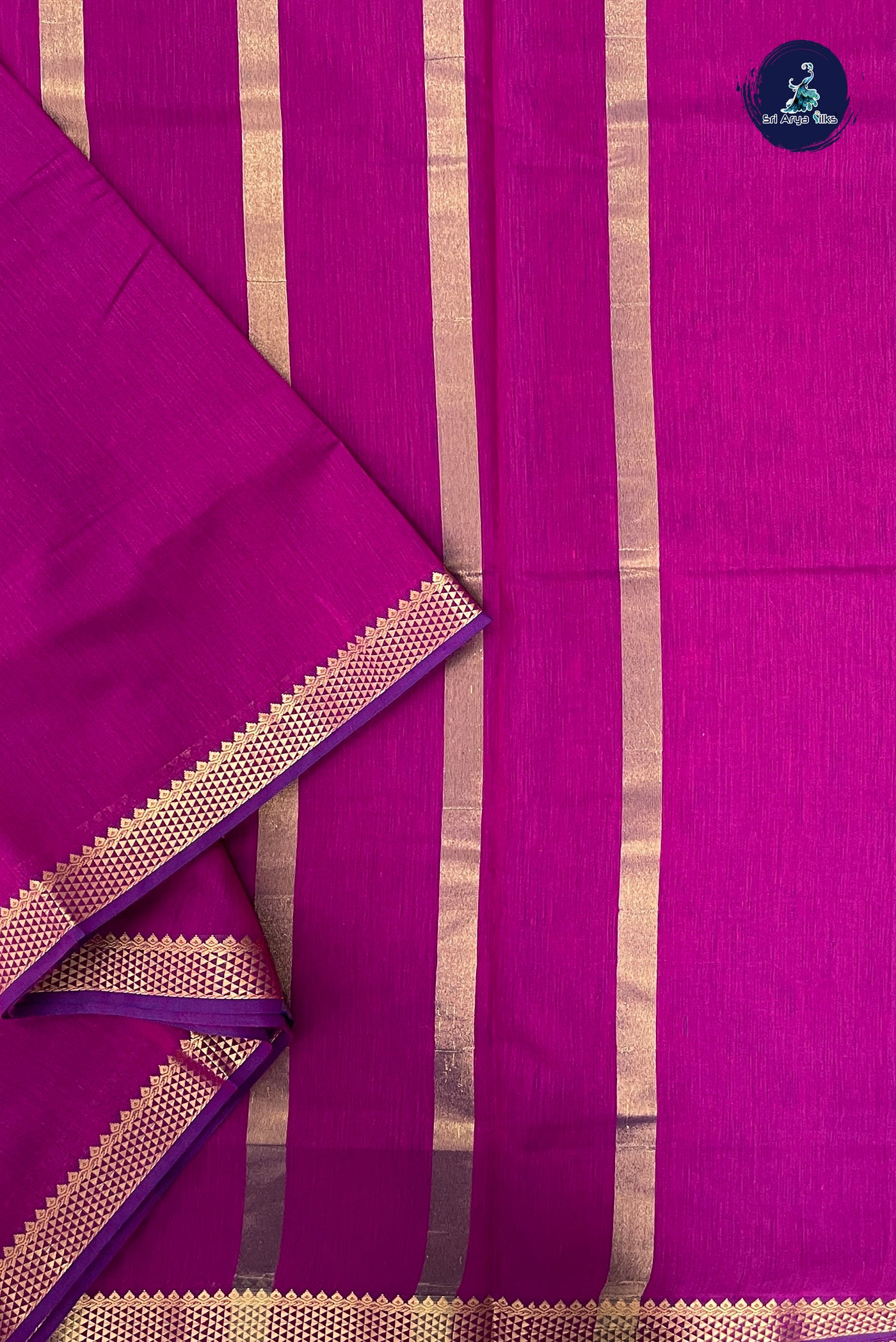 Vadamalli Madisar Semi Silk Cotton Saree With Plain Pattern