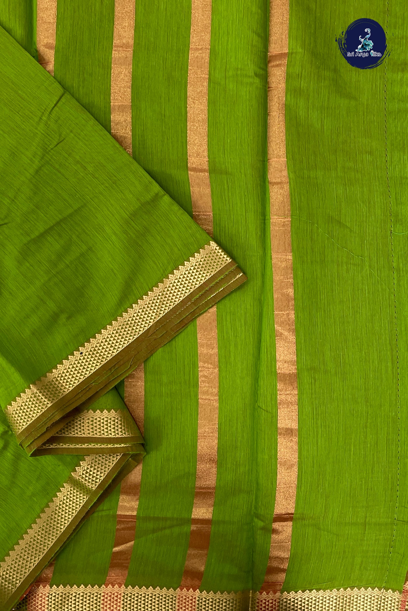 Light Green Madisar Semi Silk Cotton Saree With Plain Pattern