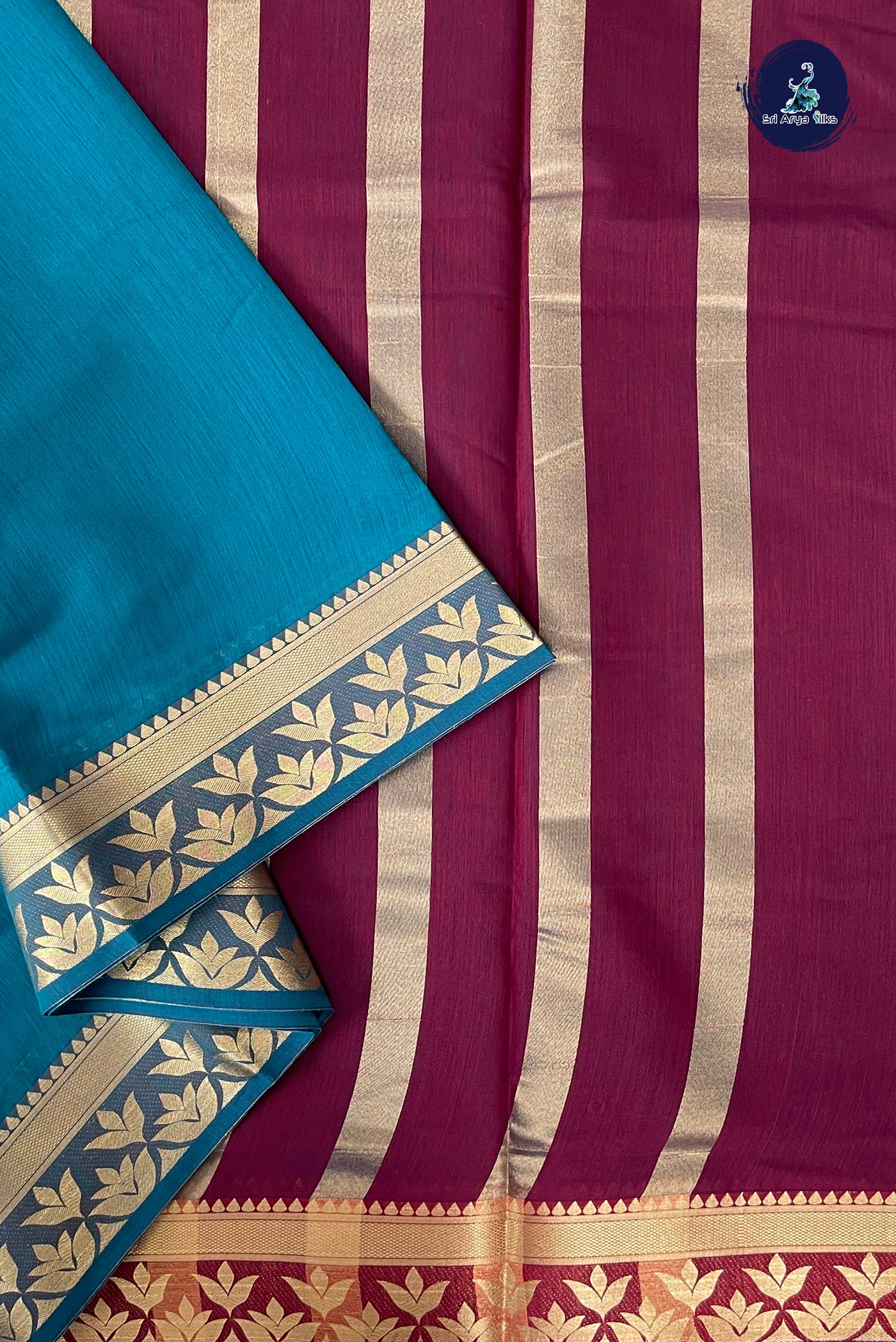 Peacock Green Madisar Semi Silk Cotton Saree With Plain Pattern