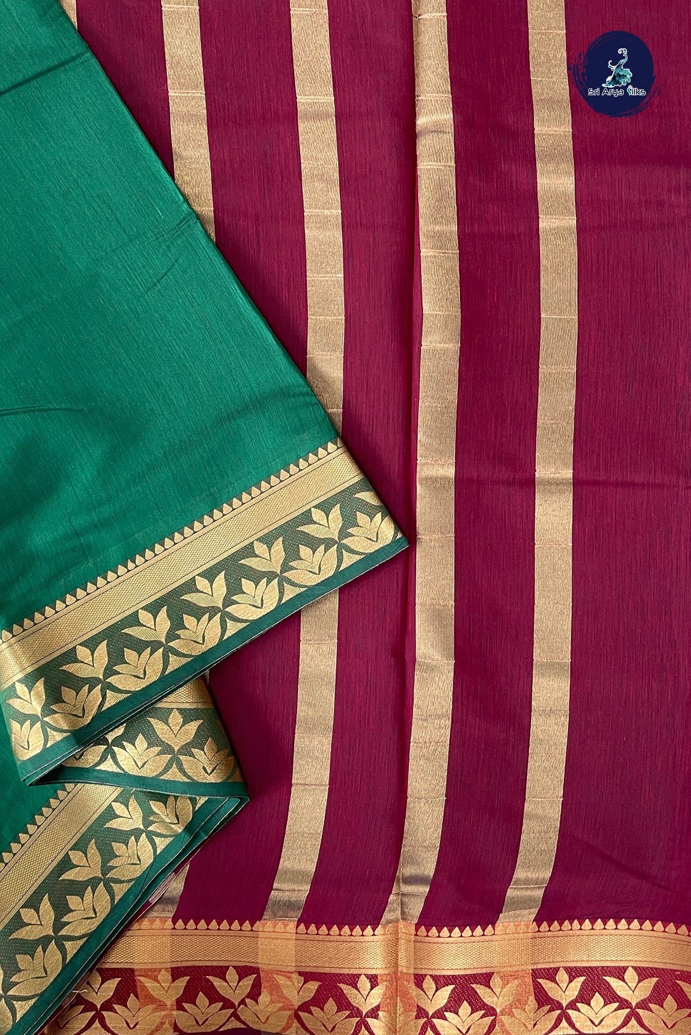 Green Madisar Semi Silk Cotton Saree With Plain Pattern