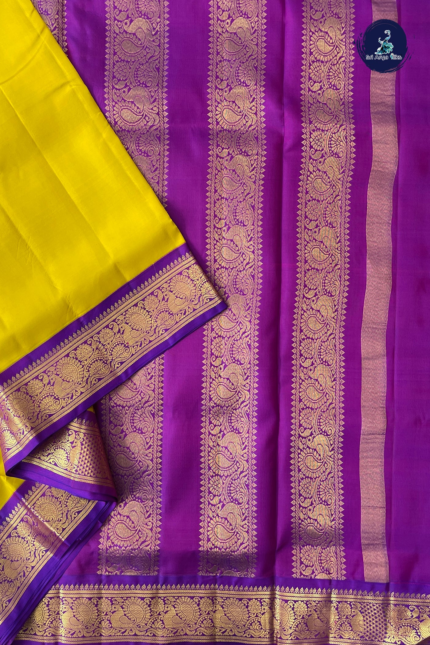 Lemon Yellow Madisar 10 Yards Silk Saree With Plain Pattern