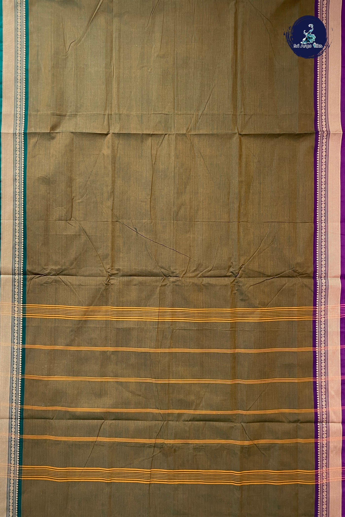 Manthulir 10.5 Yards Madisar Saree With Plain Pattern