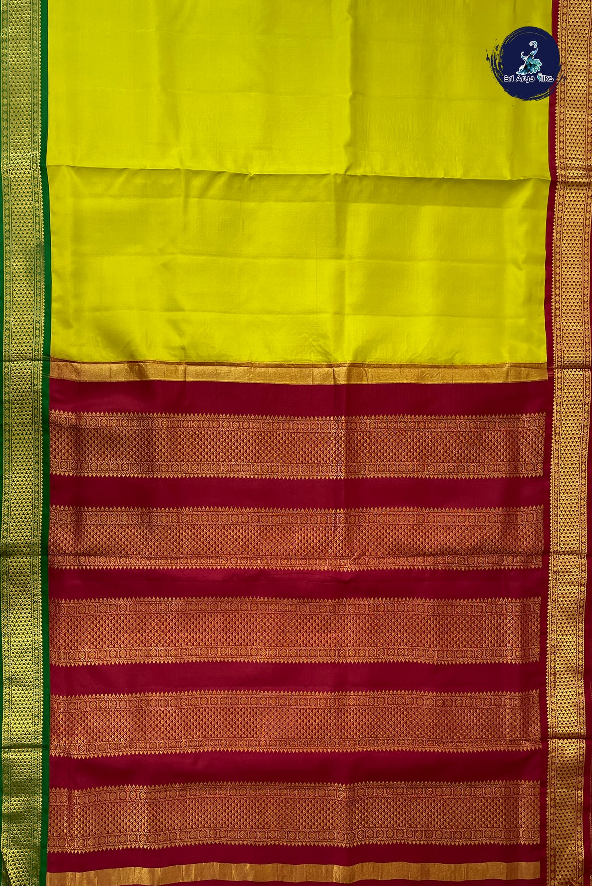 Lemon Yellow Madisar 10 Yards Silk Saree With Plain Pattern