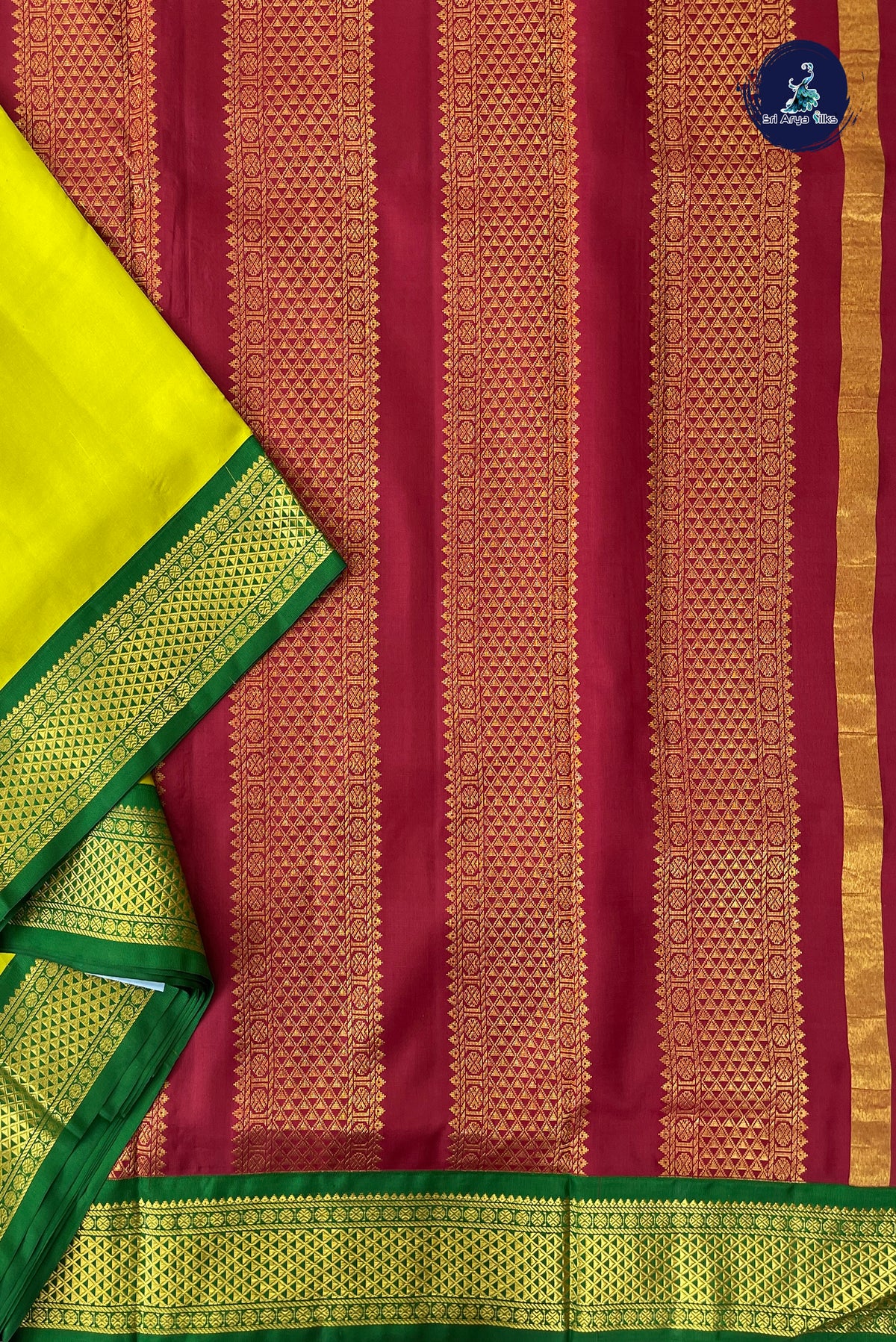 Lemon Yellow Madisar 10 Yards Silk Saree With Plain Pattern