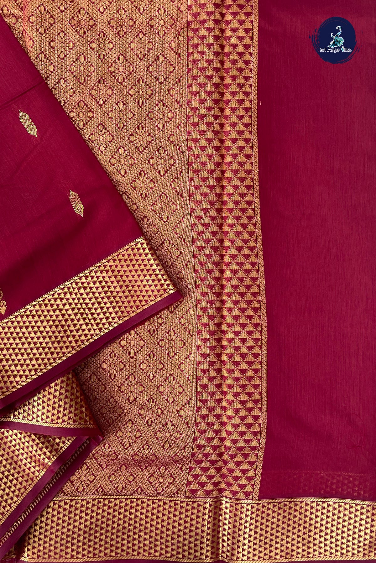 Arakku Madisar Semi Silk Cotton Saree With Zari Buttas Pattern