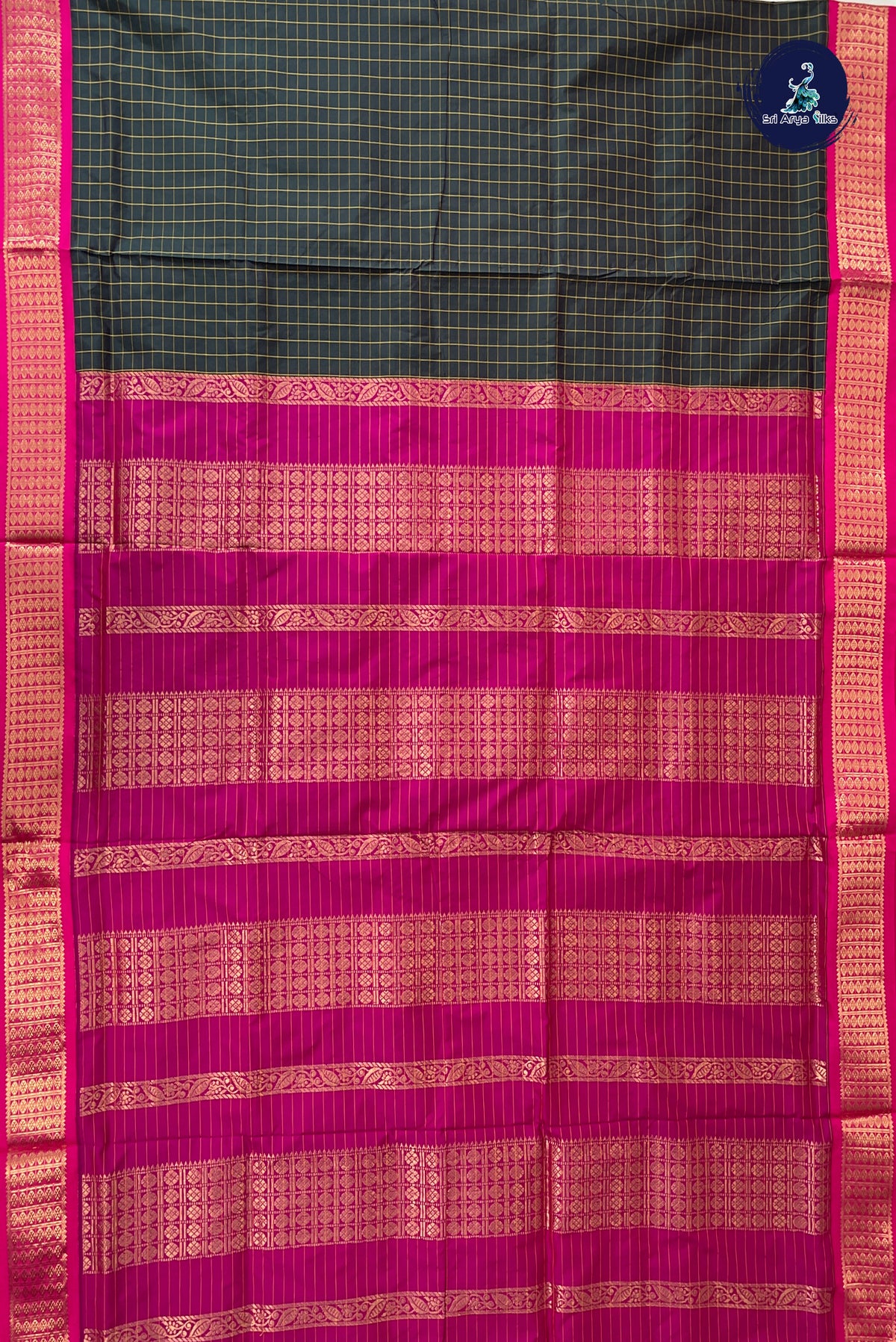 Dark Green Madisar Semi Silk Saree With Checked Pattern