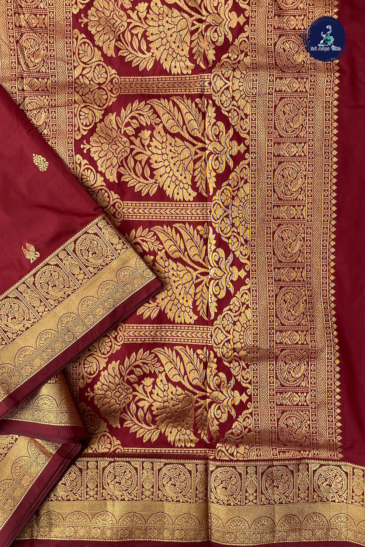 Arakku 10 Yards Semi Silk With Zari Buttas Pattern