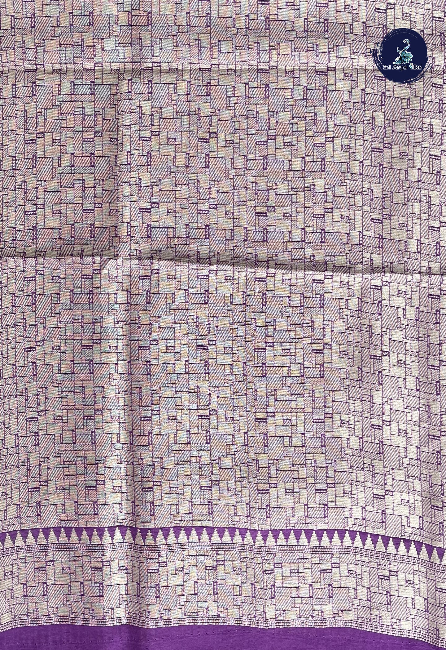 Lavender Banarasi Silk Saree With Zari Woven Pattern