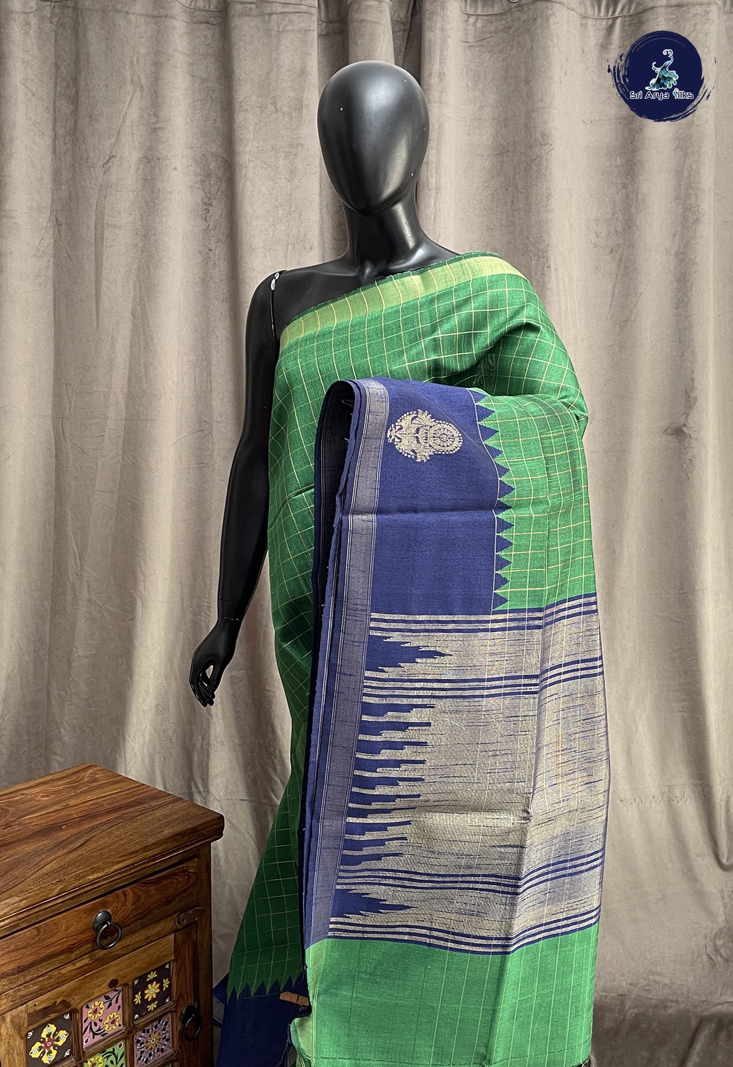 Dark Green Raw Silk Saree With Zari Checked Pattern