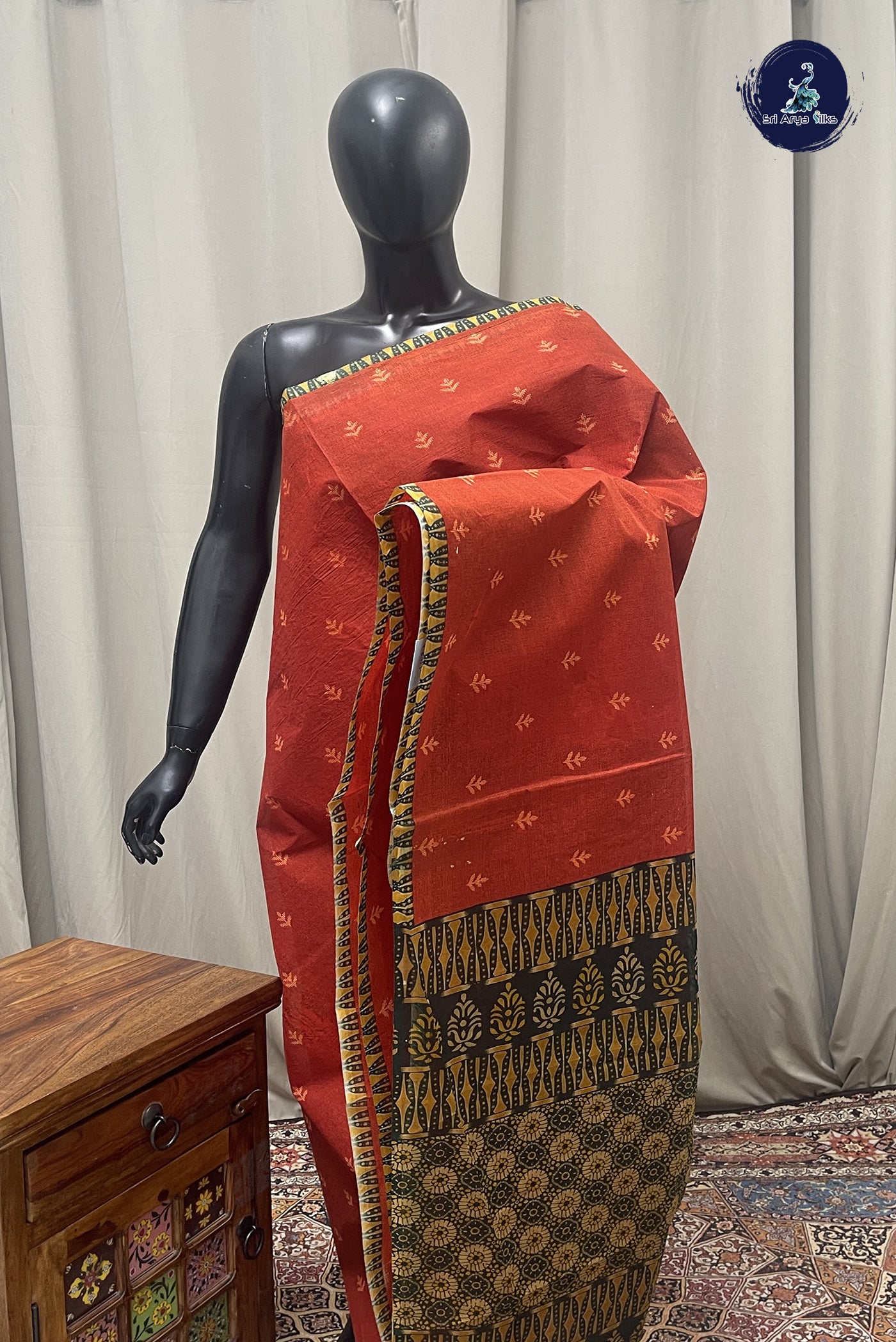 Rust cotton Saree With Printed Pattern
