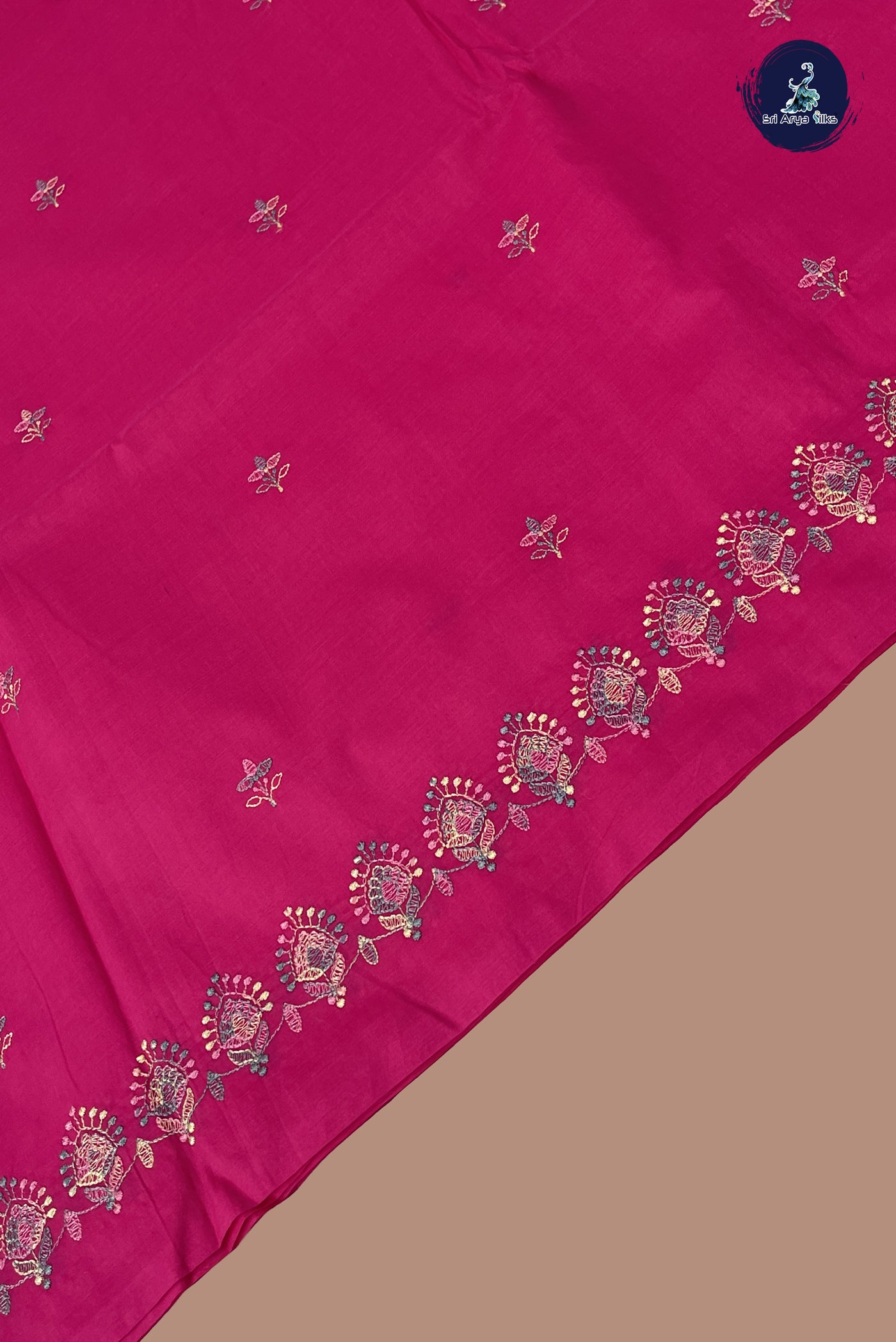 Pink Semi Silk Cotton Saree With Thread Work Pattern