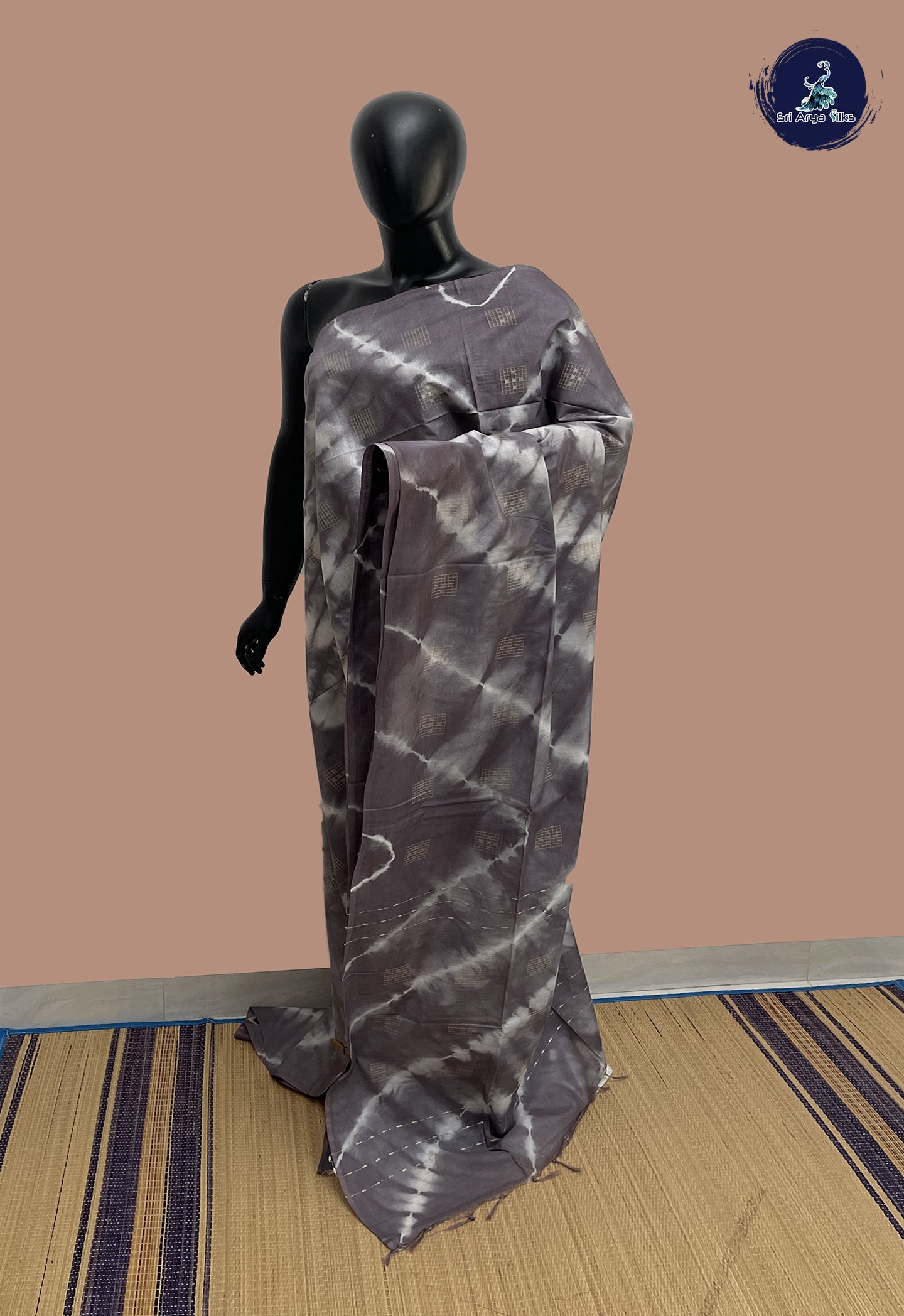 Grey Baswada Saree With Shibori Print Pattern