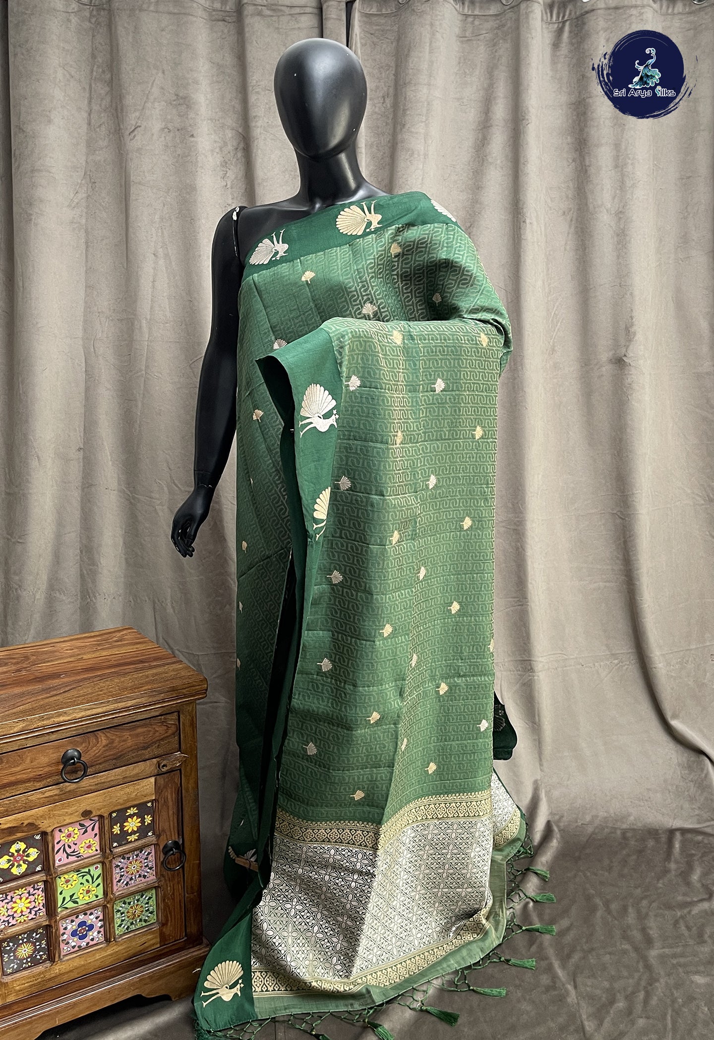 Dark Green Semi Tussar Saree With Embossed Pattern