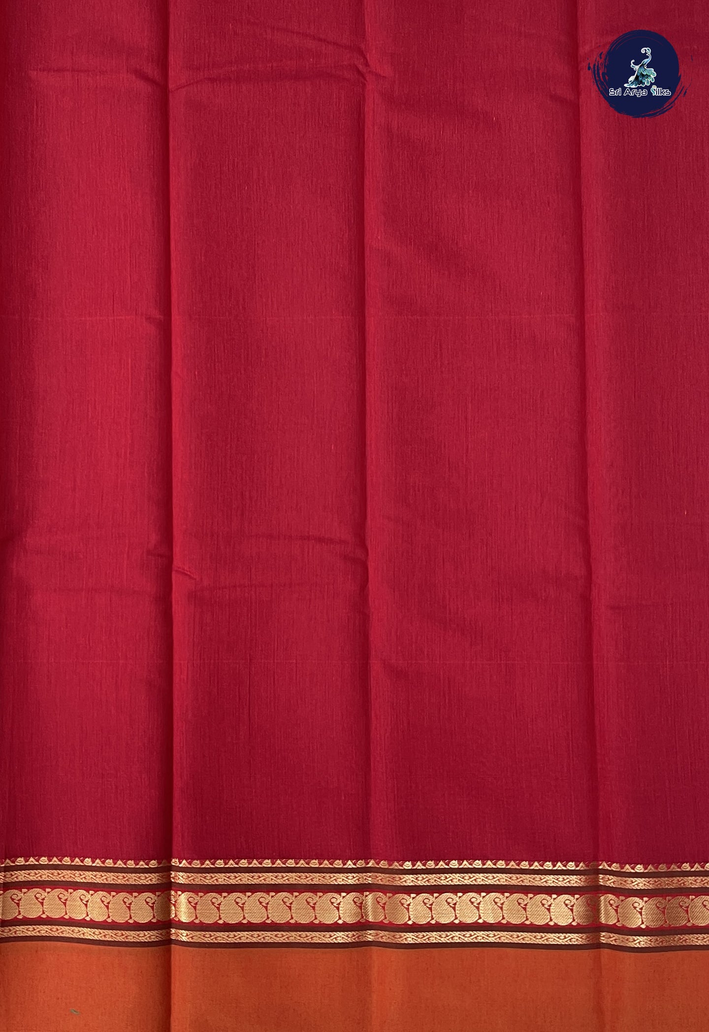 Red Semi Silk Cotton Saree With Plain Pattern