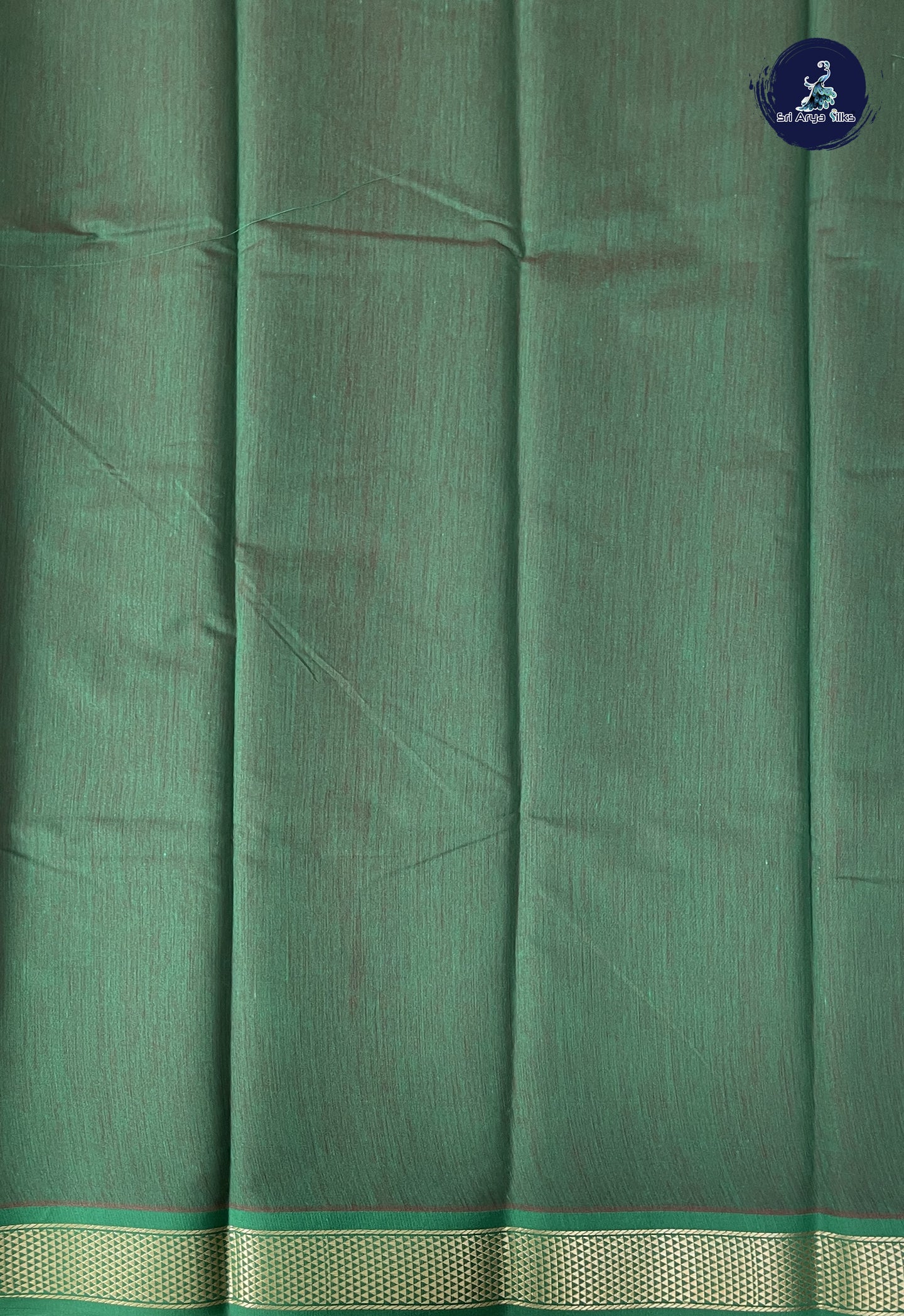 Maroon Semi Silk Cotton Saree With Plain Pattern