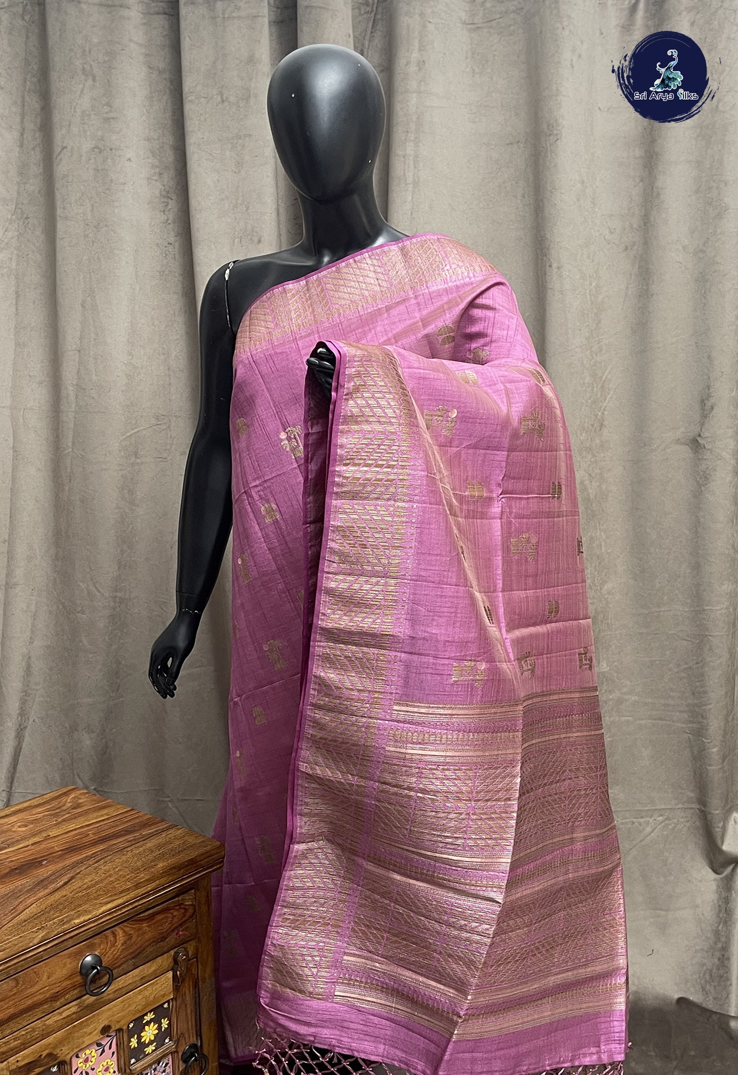Mauve Pink Semi Tussar Saree With Buttas Pattern