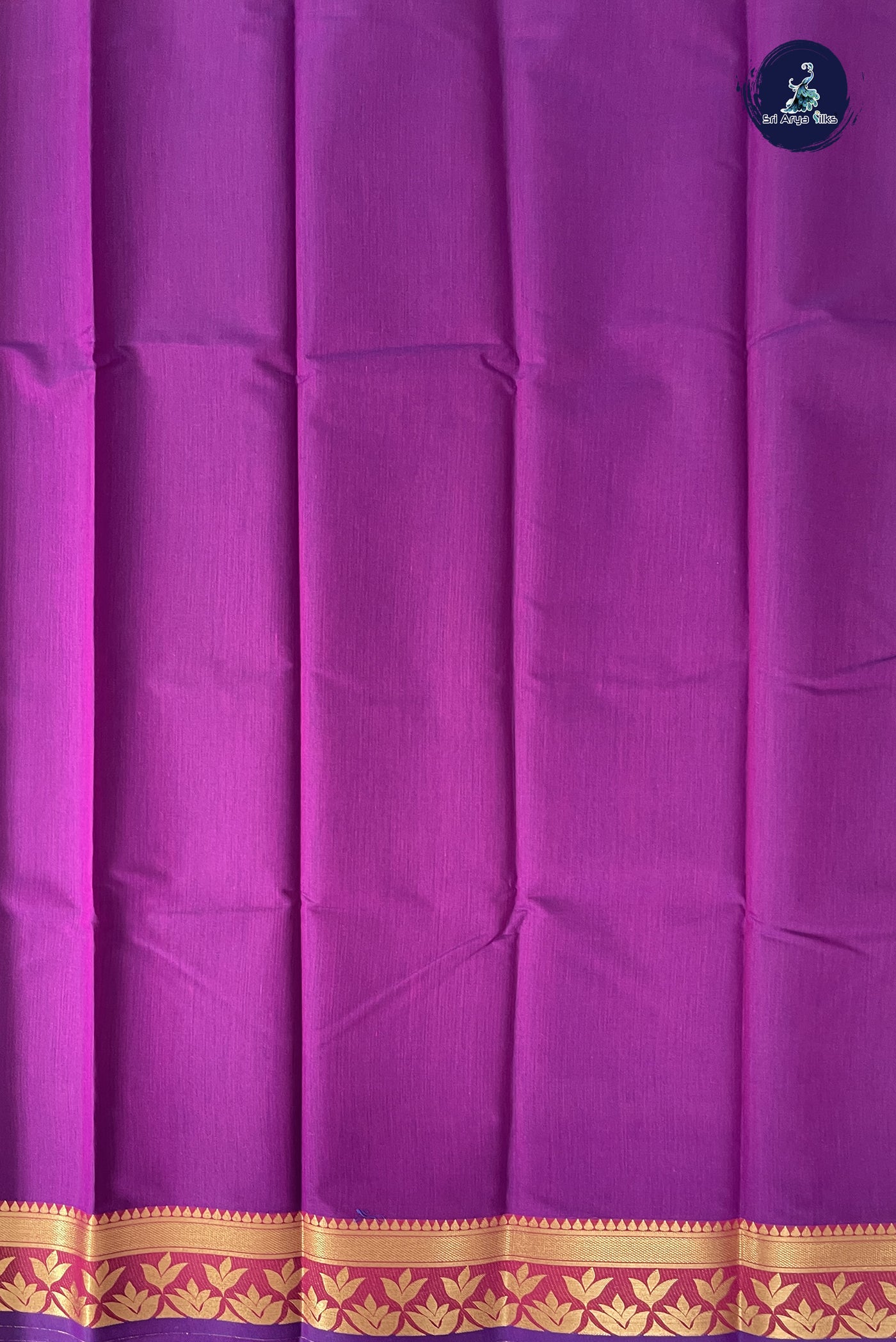 Dual Tone Violet Budget Semi Silk Cotton Saree With Plain Pattern