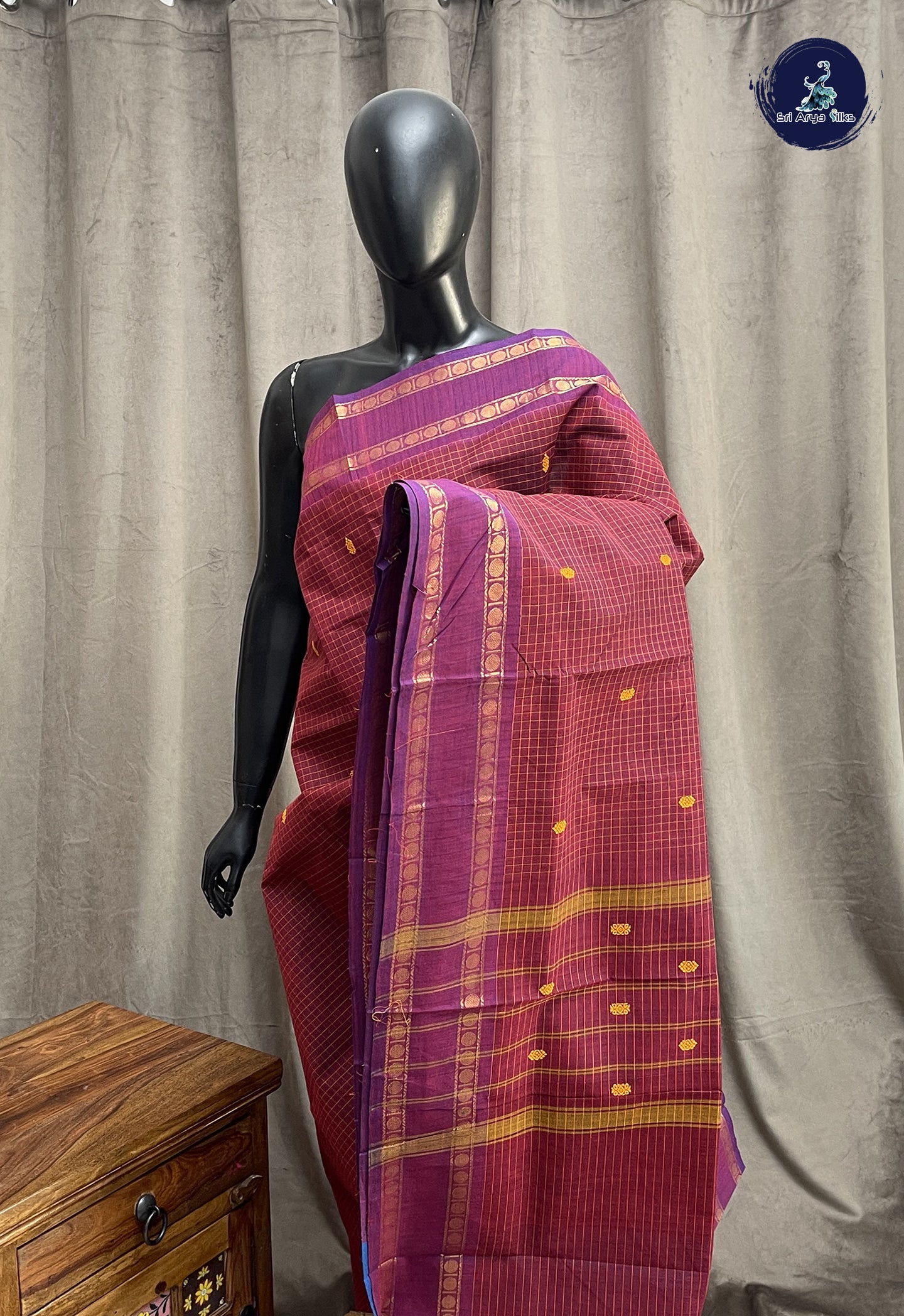 Maroon Chettinad Cotton Saree With Checked Pattern