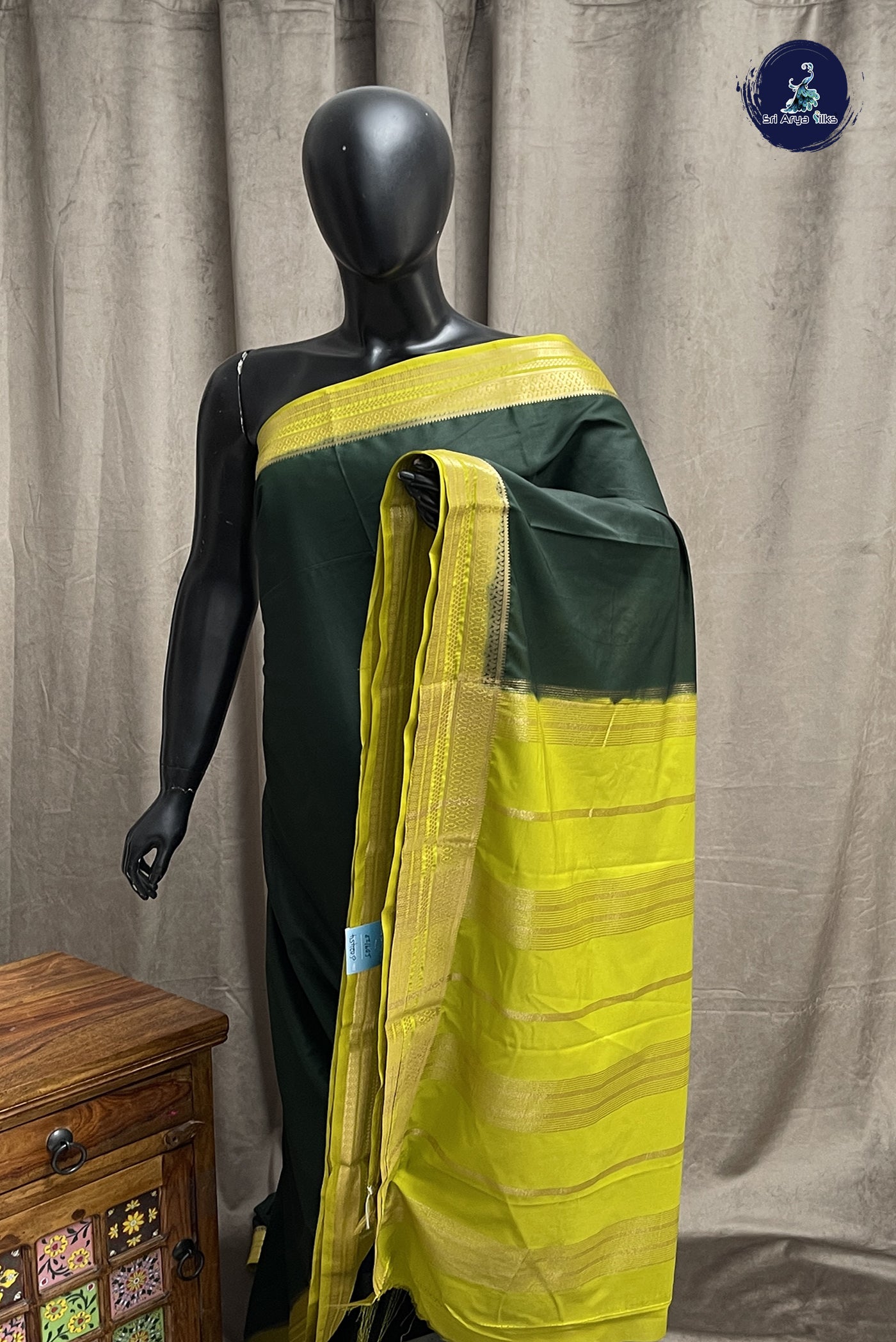 Dark Green Semi Mysore Silk With Plain Pattern