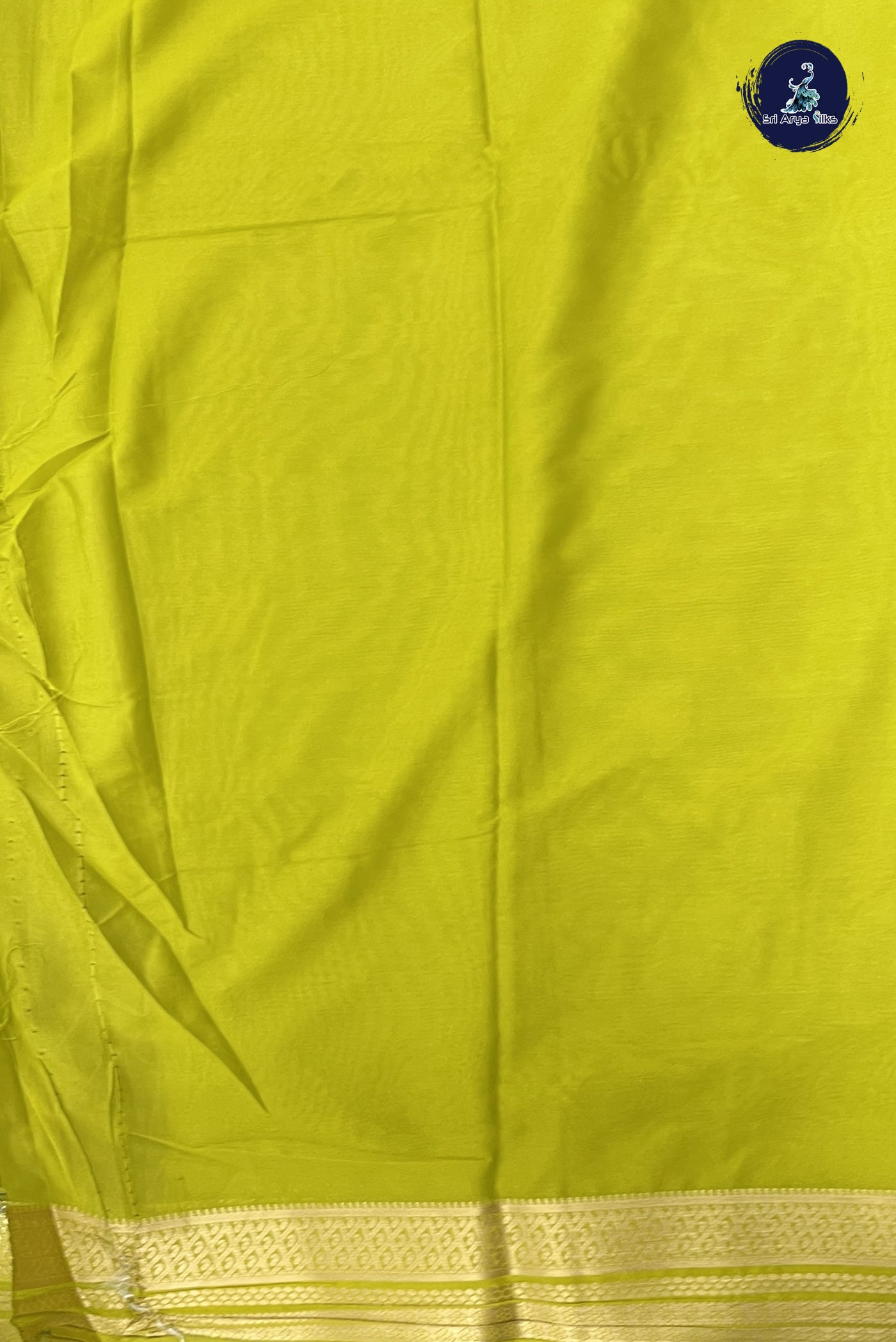 Dark Green Semi Mysore Silk With Plain Pattern
