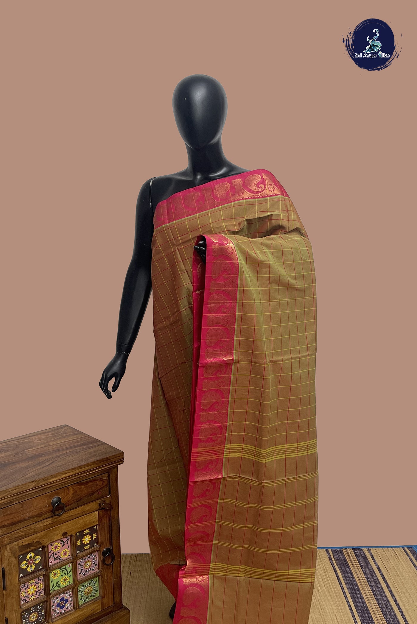Dual Tone Mehendi Green Chettinad Cotton Saree With Checked Pattern