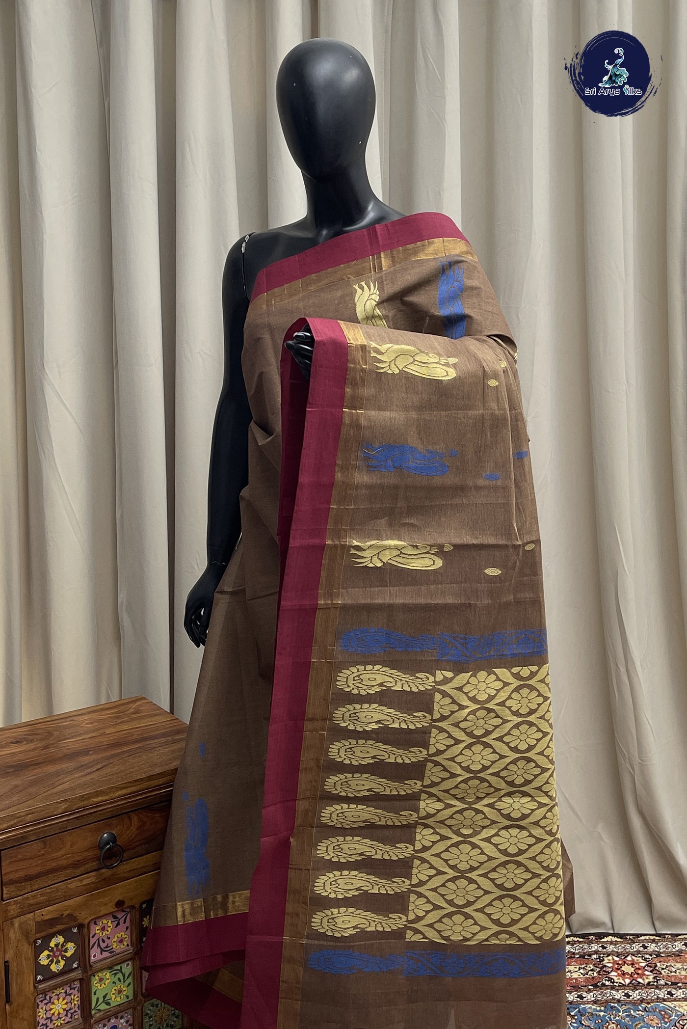 Brown Cotton Saree With Buttas Pattern