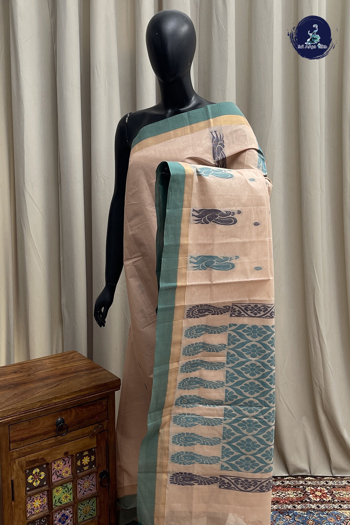 Peach Cotton Saree With Buttas Pattern
