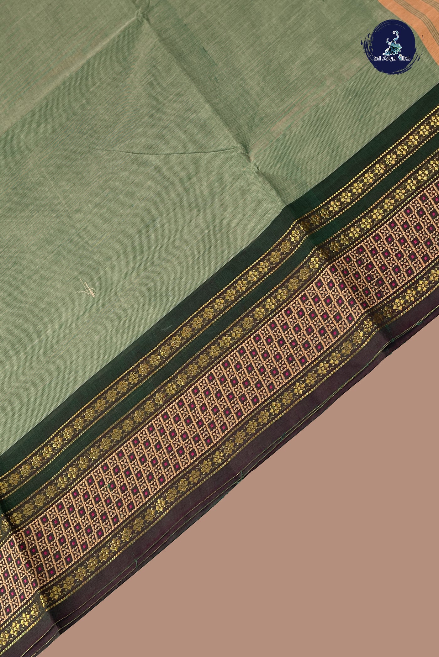 Green Chettinad Cotton Saree With Plain Pattern