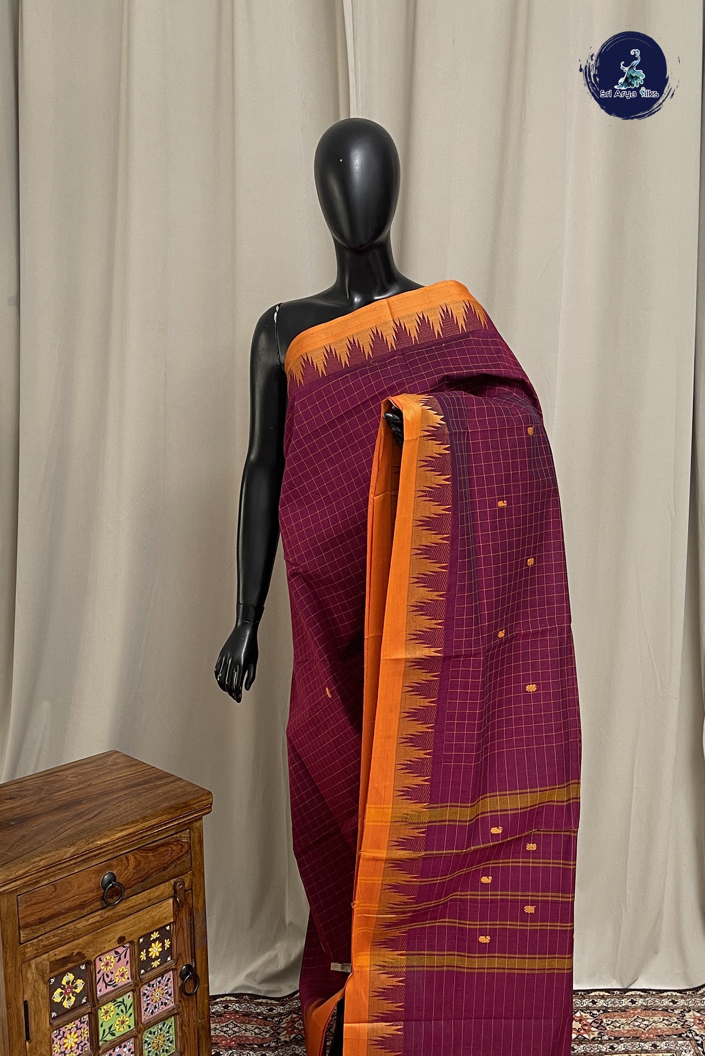 Maroon Chettinad Cotton Saree With Checked Pattern