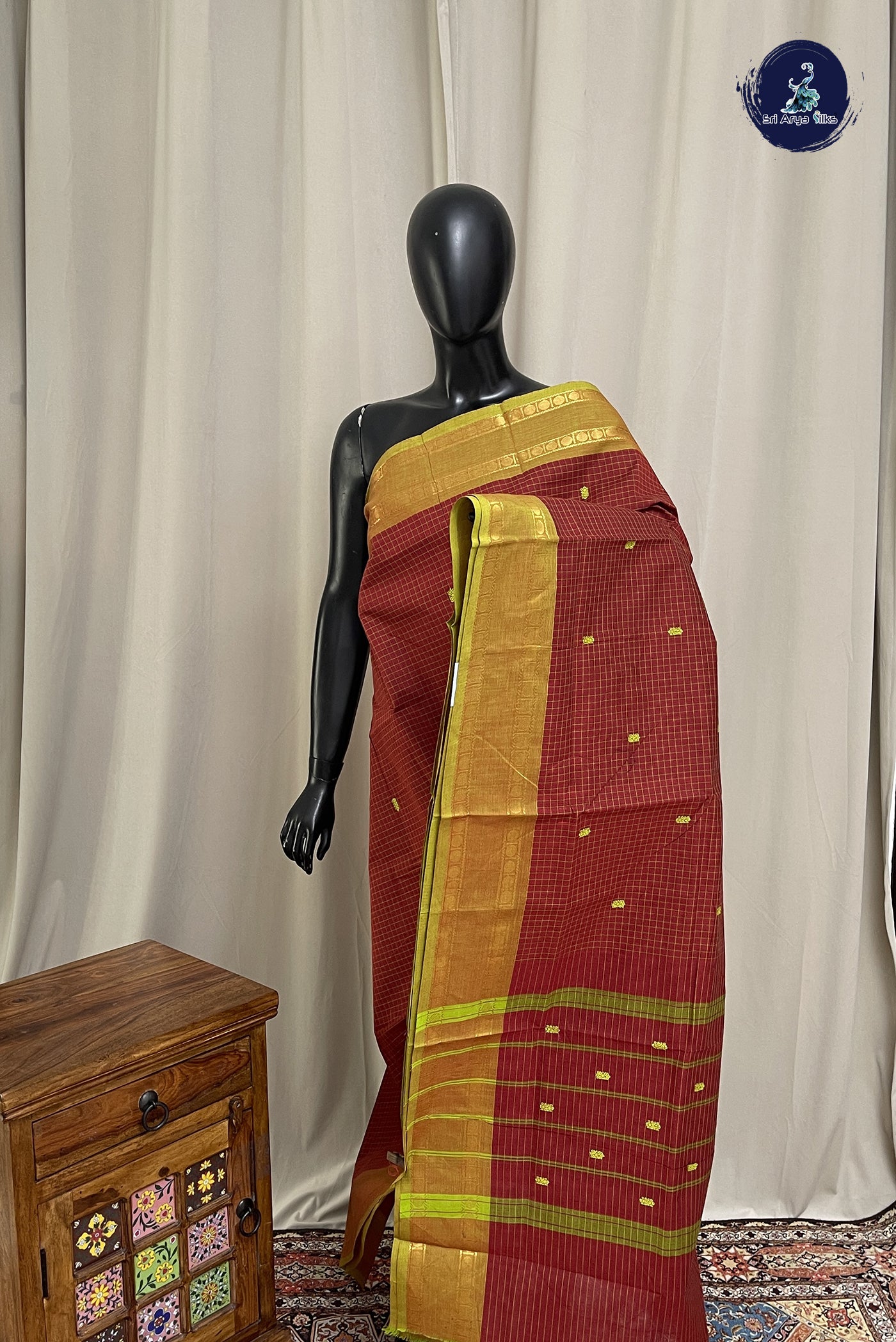 Maroon Chettinad Cotton Saree With Checked Pattern