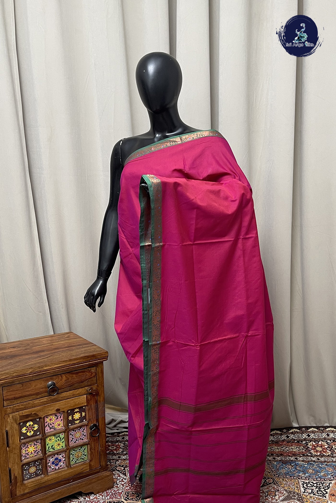 Reddish Pink Chettinad Cotton Saree With Plain Pattern