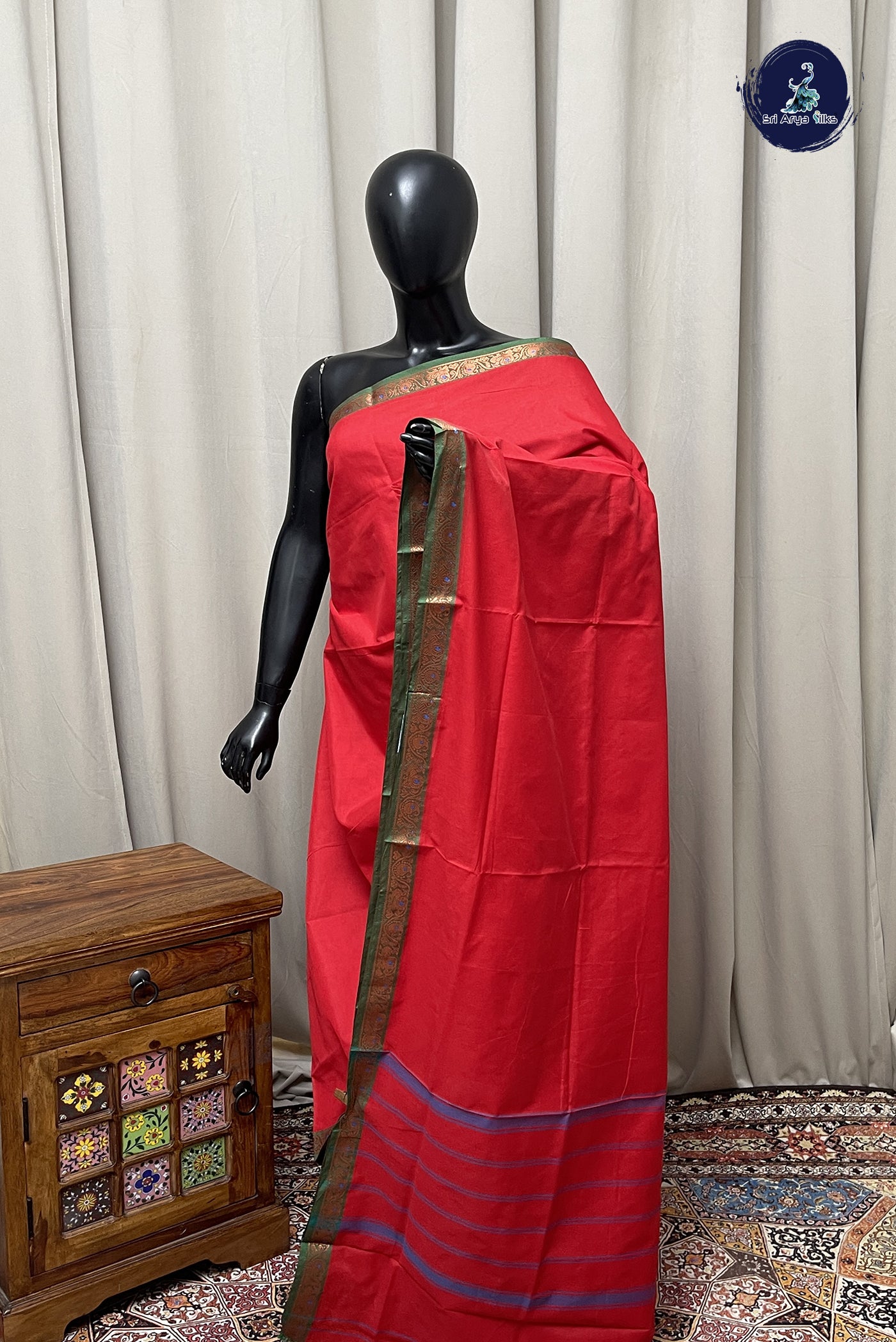 Red Chettinad Cotton Saree With Plain Pattern