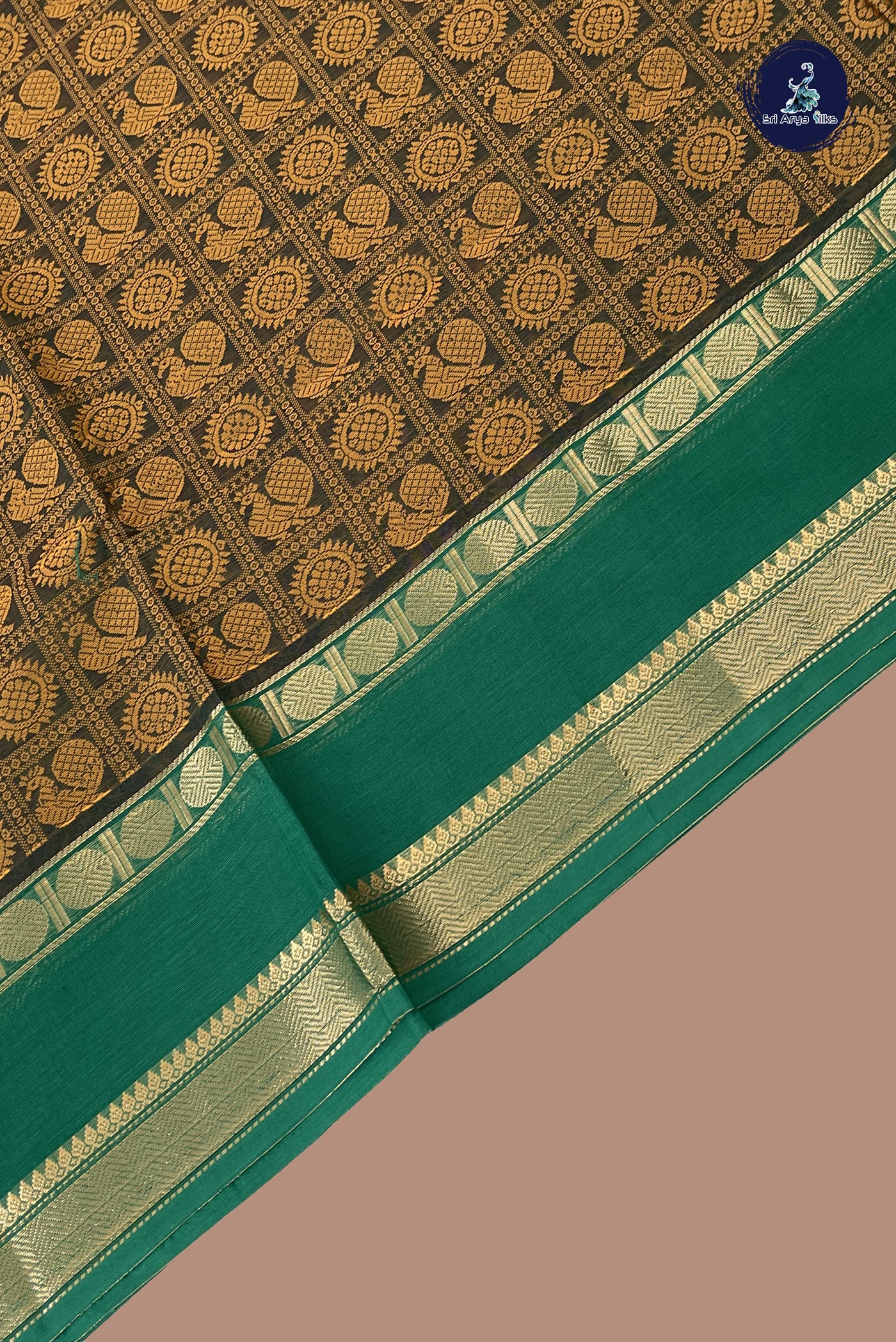 Manthulir Kanchi Cotton Saree With Embroidery Pattern