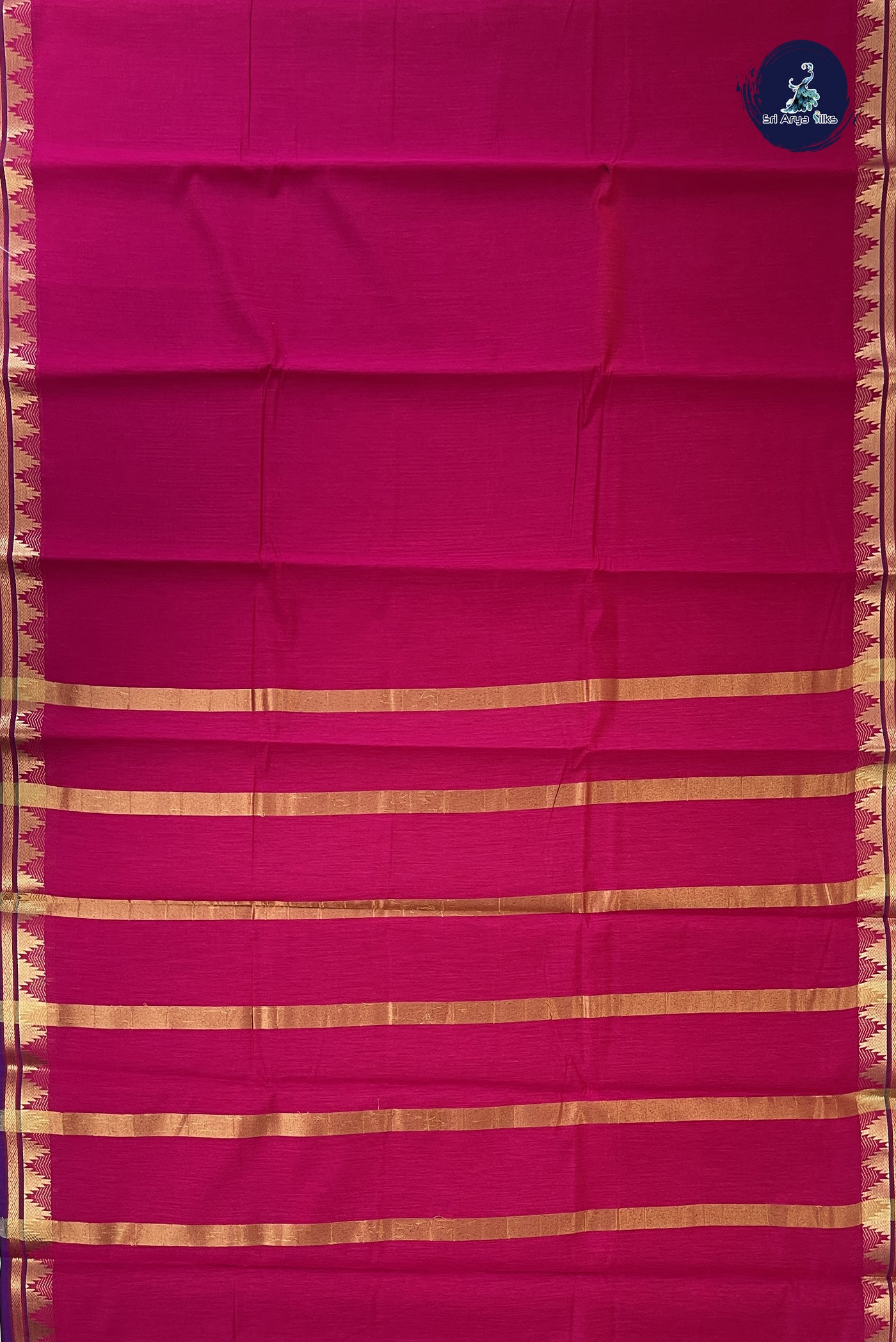 Magenta Budget Semi Silk Cotton Saree With Plain Pattern