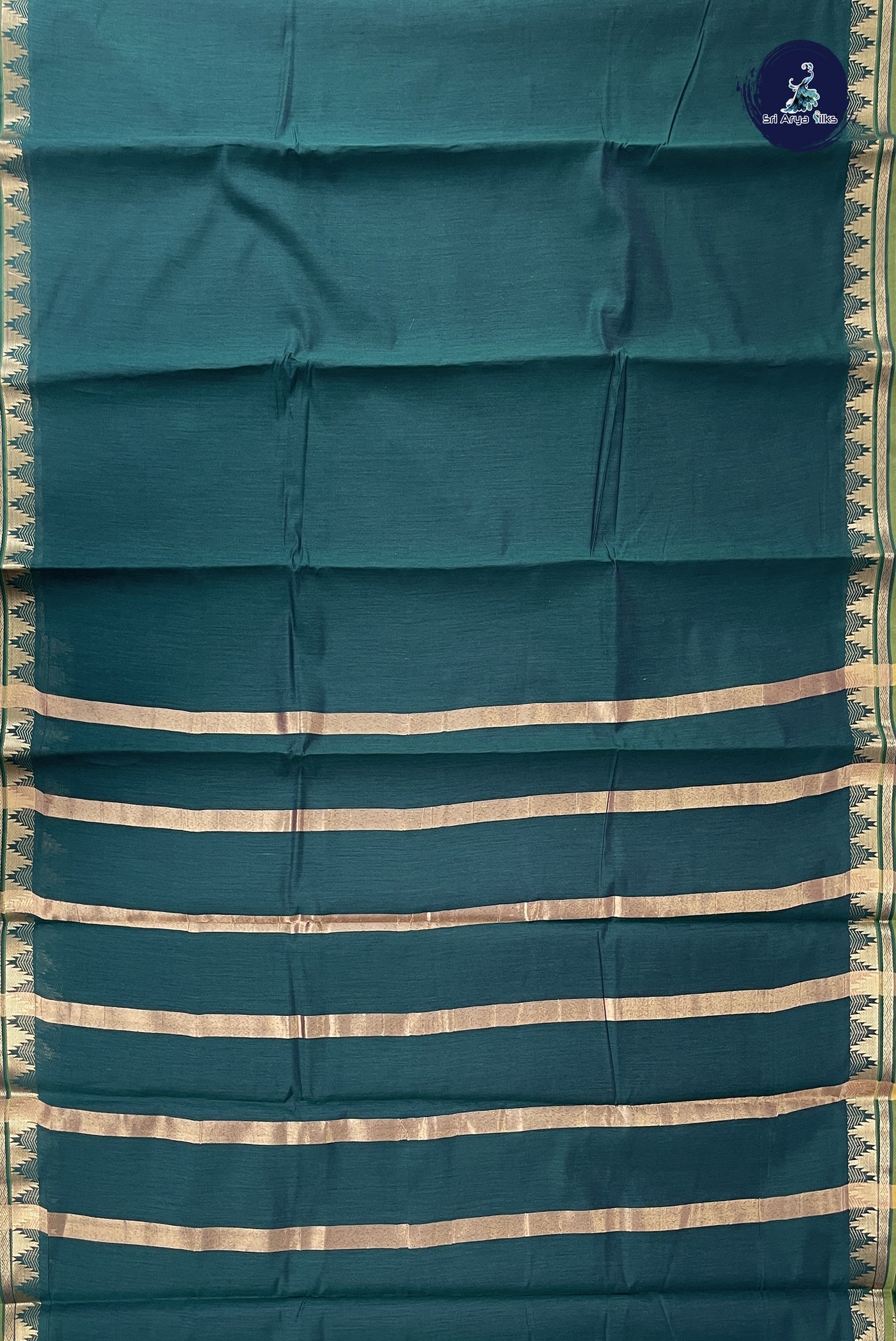 Bottle Green Budget Semi Silk Cotton Saree With Plain Pattern