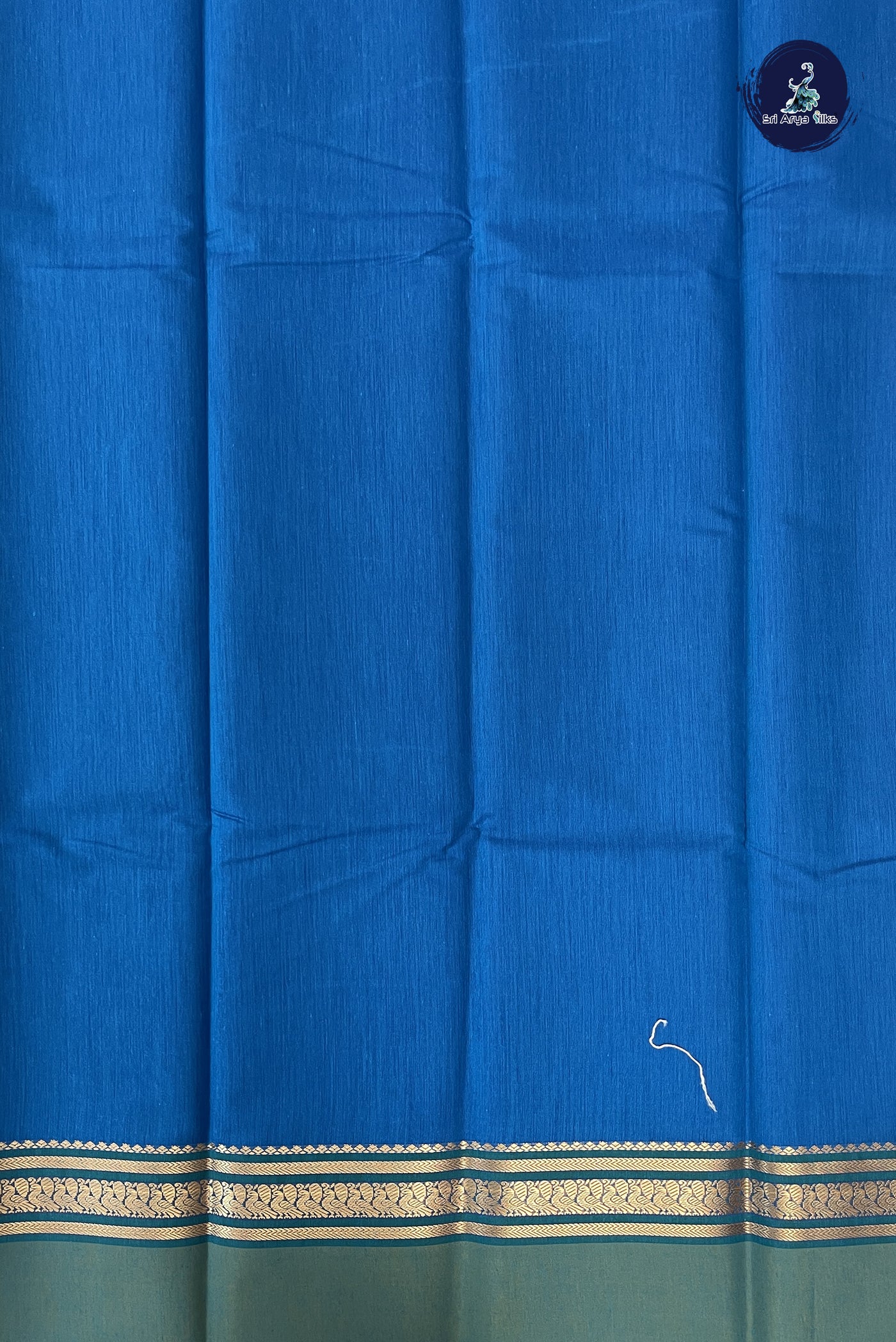 Sapphire Blue Budget Semi Silk Cotton Saree With Plain Pattern