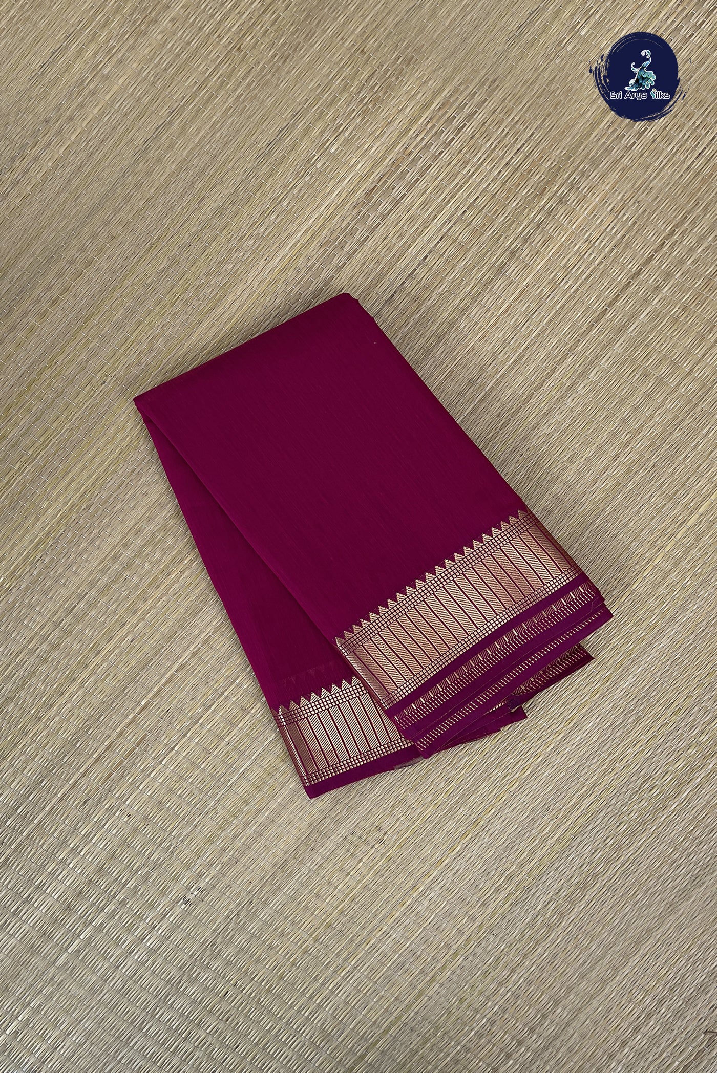 Magenta Budget Semi Silk Cotton Saree With Plain Pattern